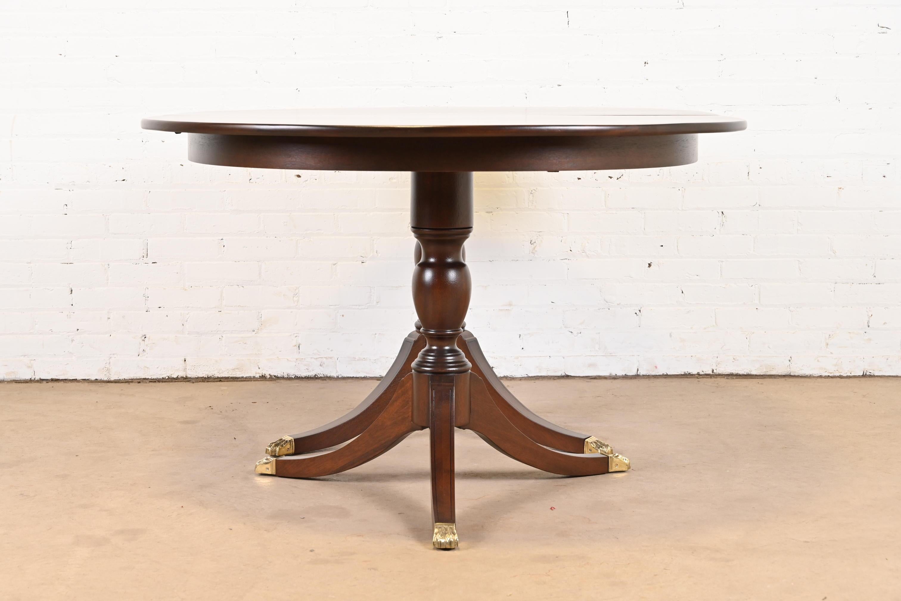 Henkel Harris Georgian Mahogany Double Pedestal Dining Table, Newly Refinished 8