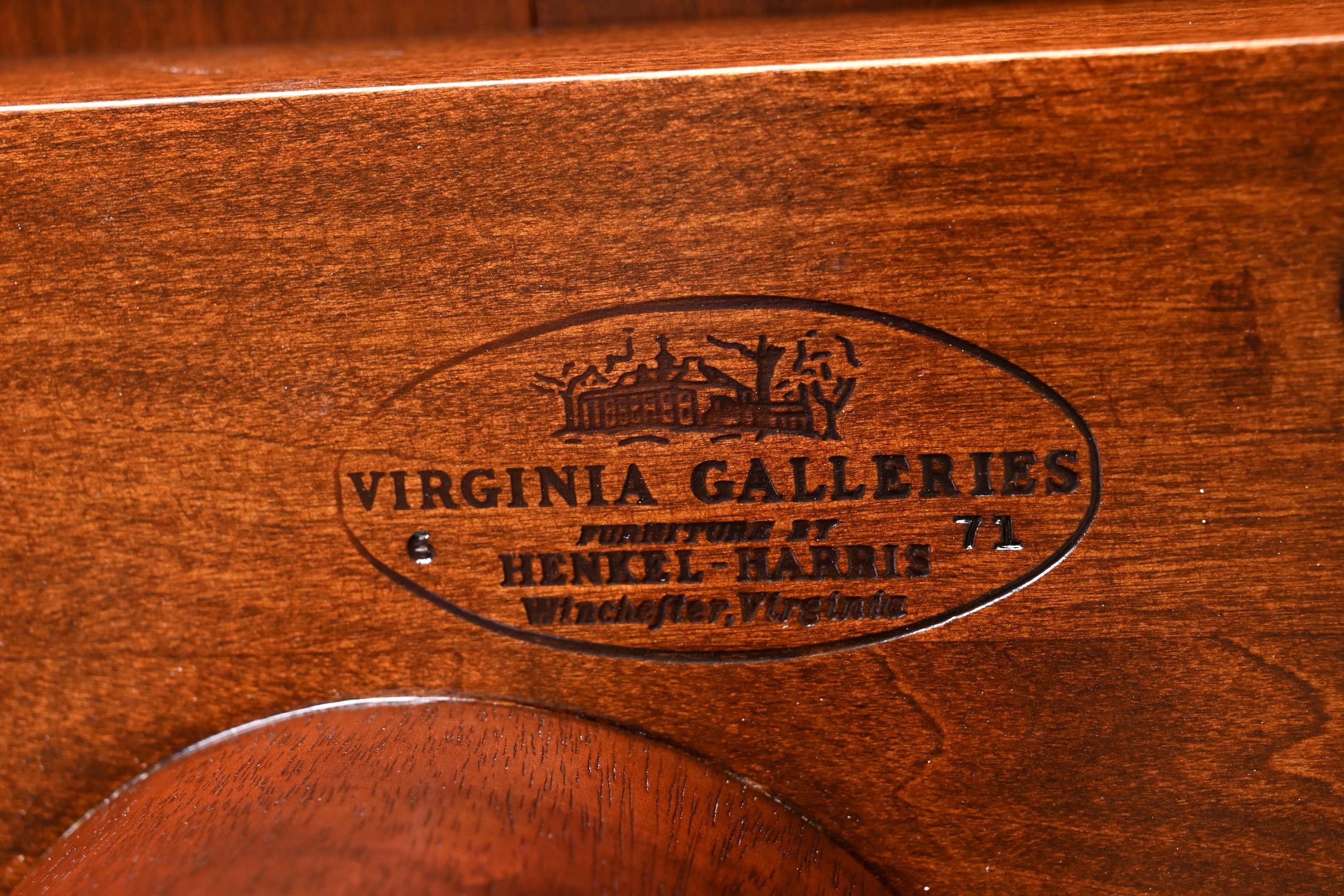 Henkel Harris Georgian Mahogany Double Pedestal Dining Table, Newly Refinished For Sale 10
