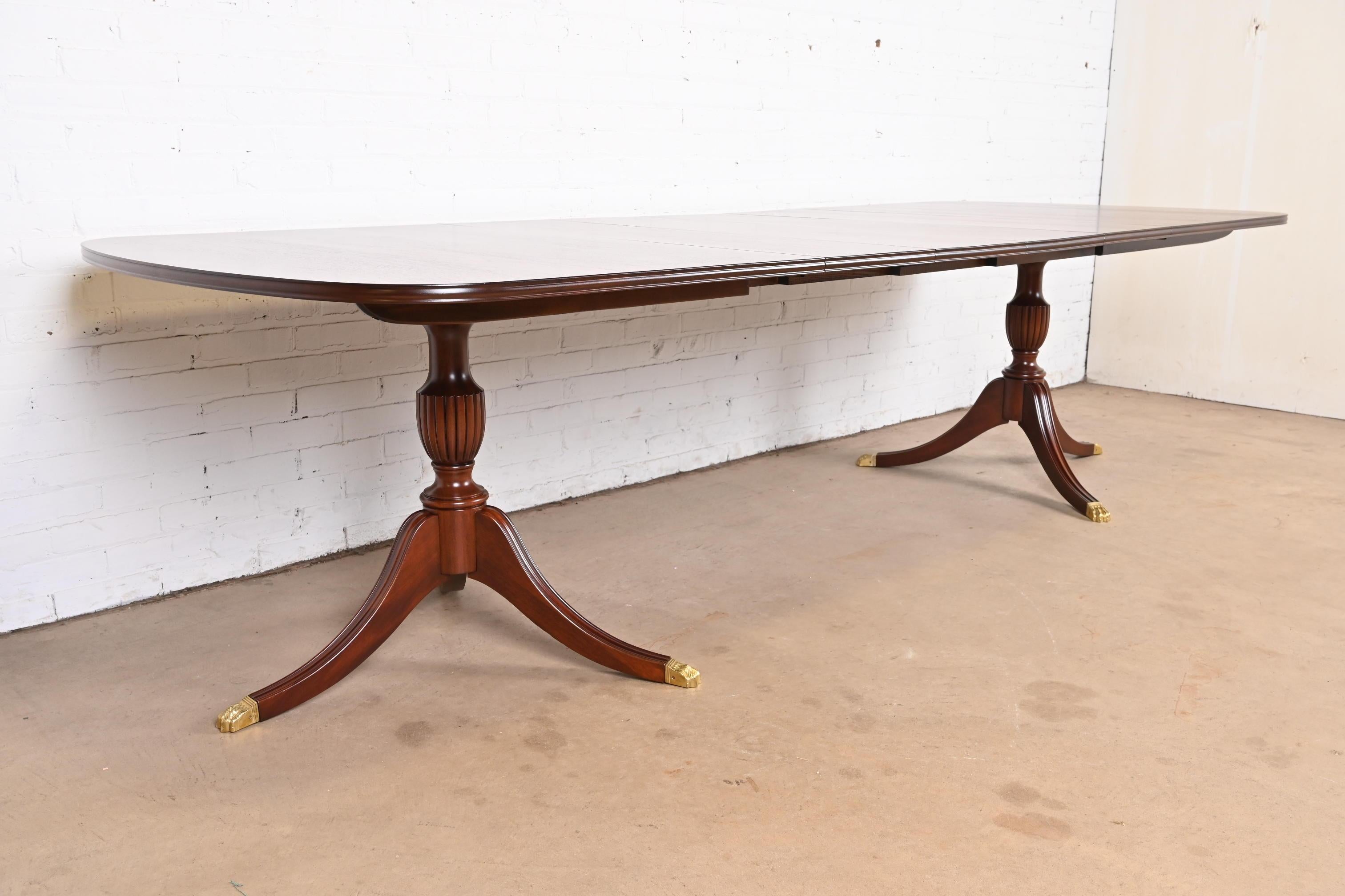 Brass Henkel Harris Georgian Mahogany Double Pedestal Dining Table, Newly Refinished For Sale