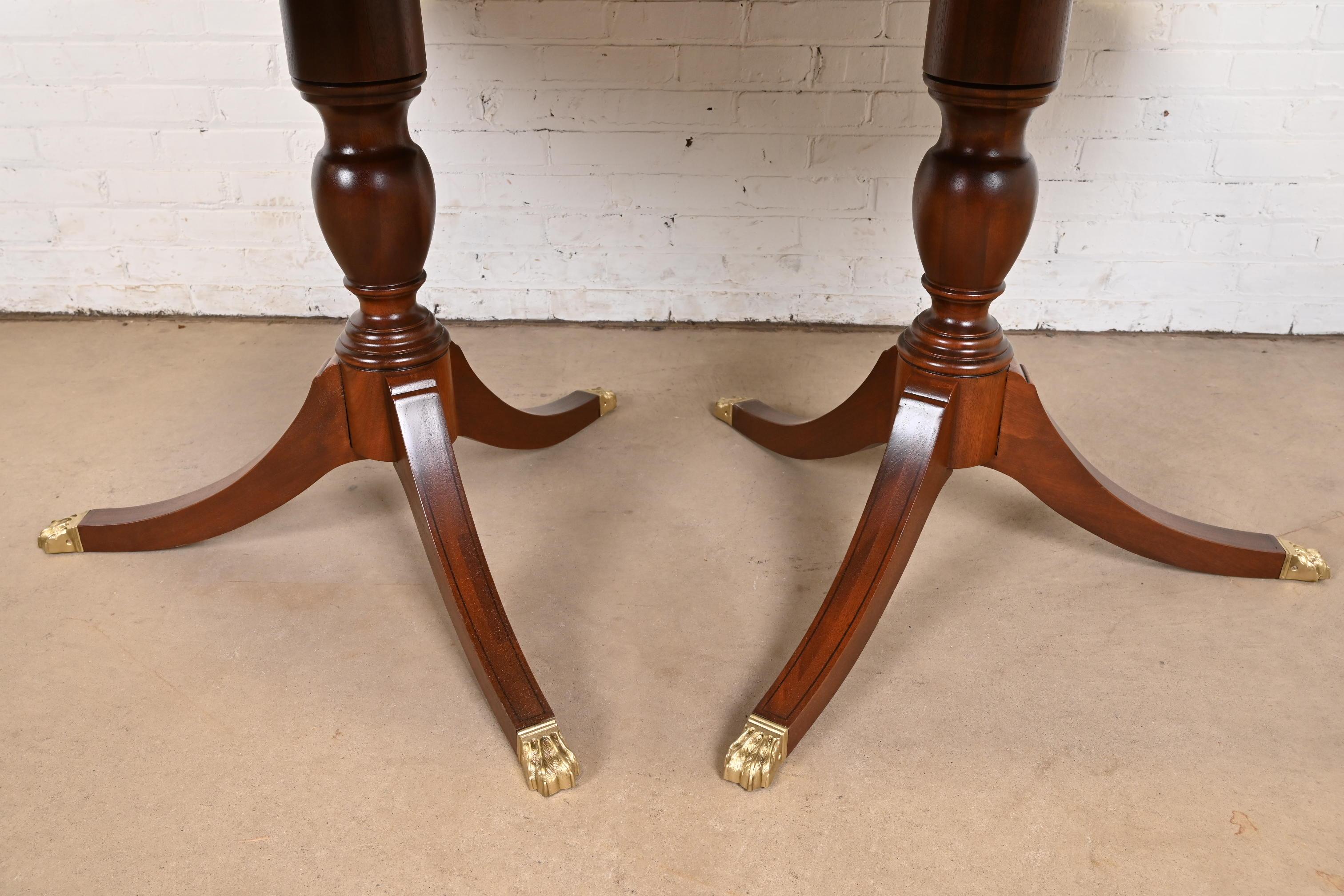 Henkel Harris Georgian Mahogany Double Pedestal Extension Dining Table For Sale 4