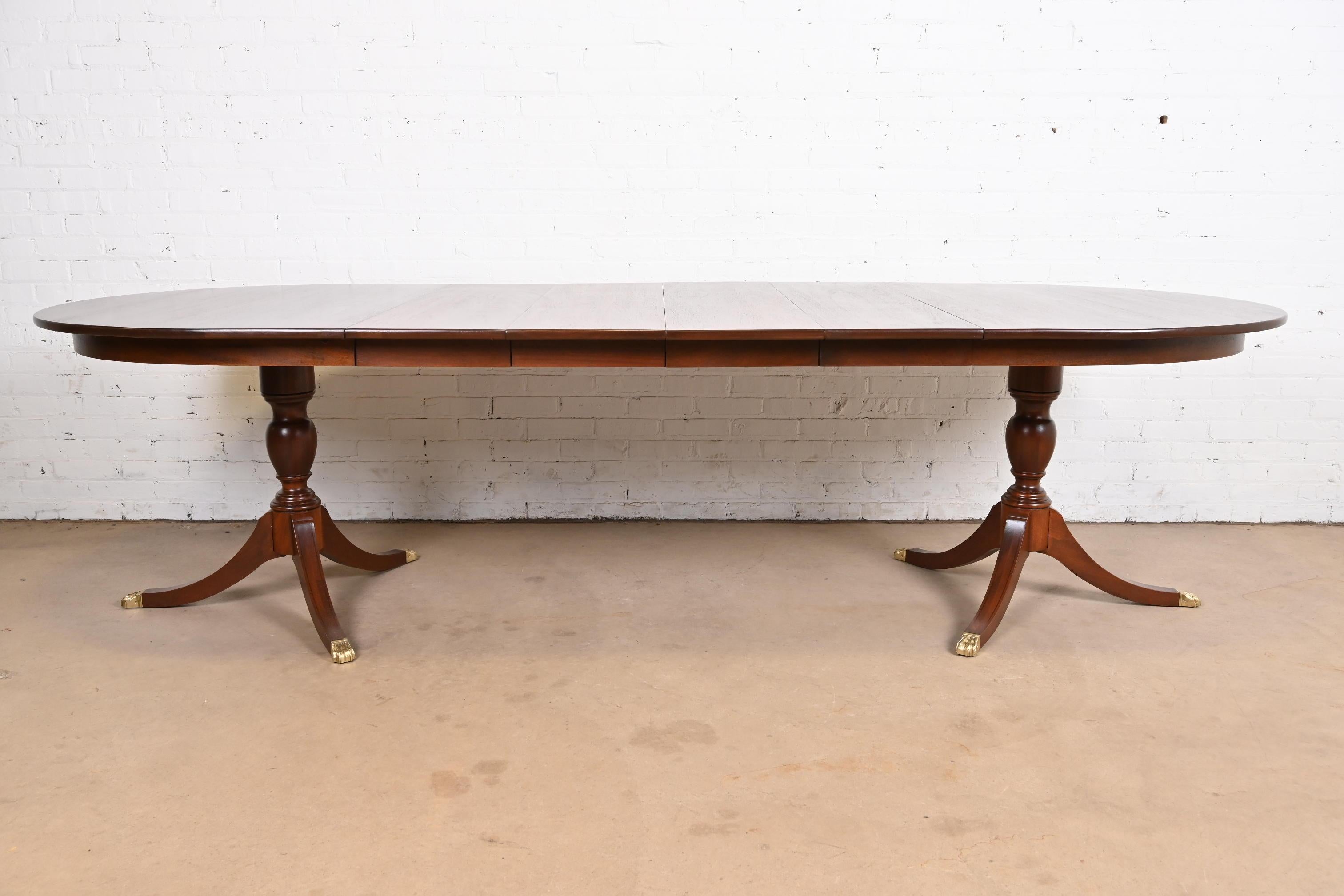 American Henkel Harris Georgian Mahogany Double Pedestal Extension Dining Table For Sale