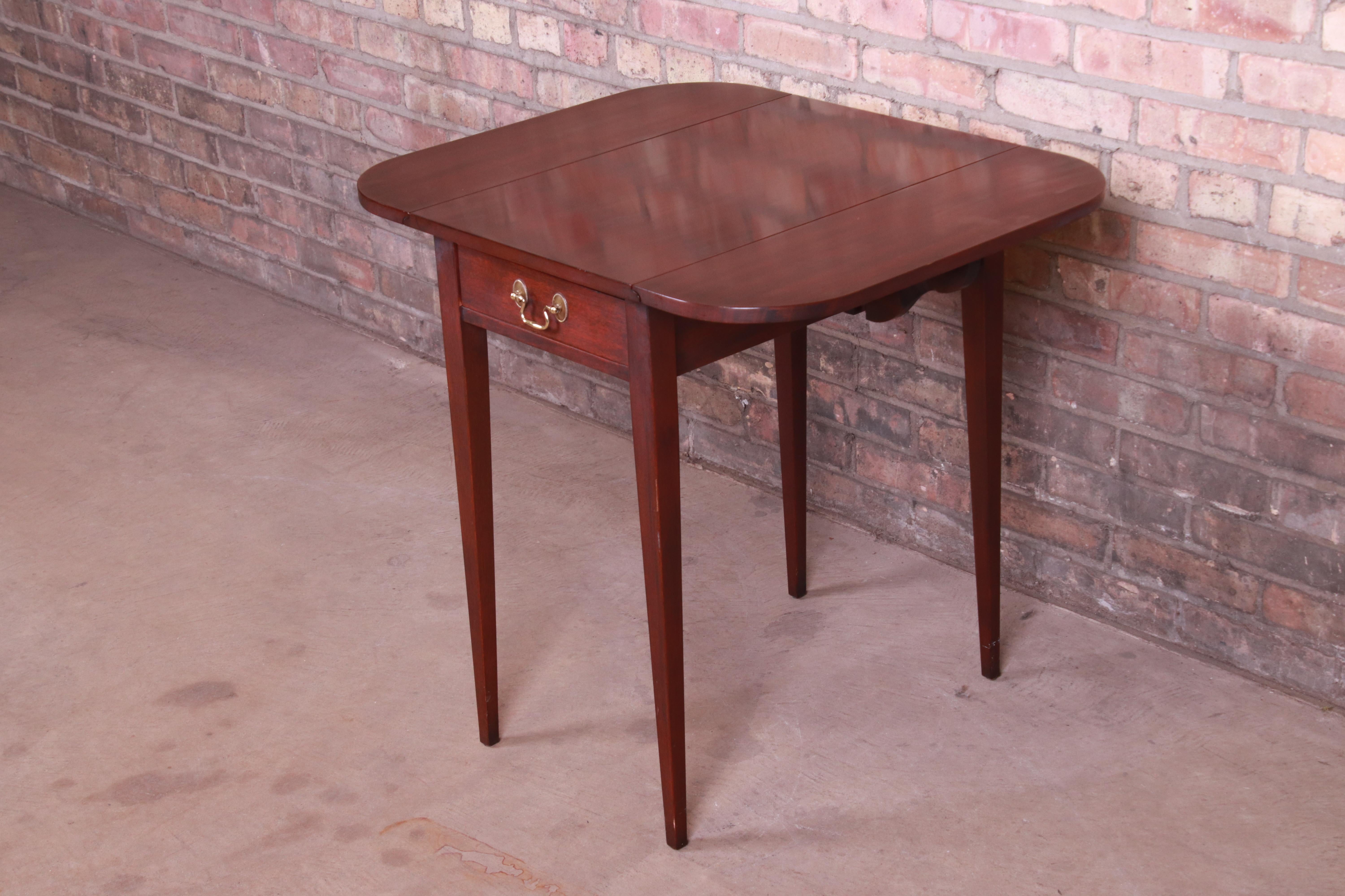 Henkel Harris Georgian Mahogany Drop-Leaf Pembroke Side Table 1