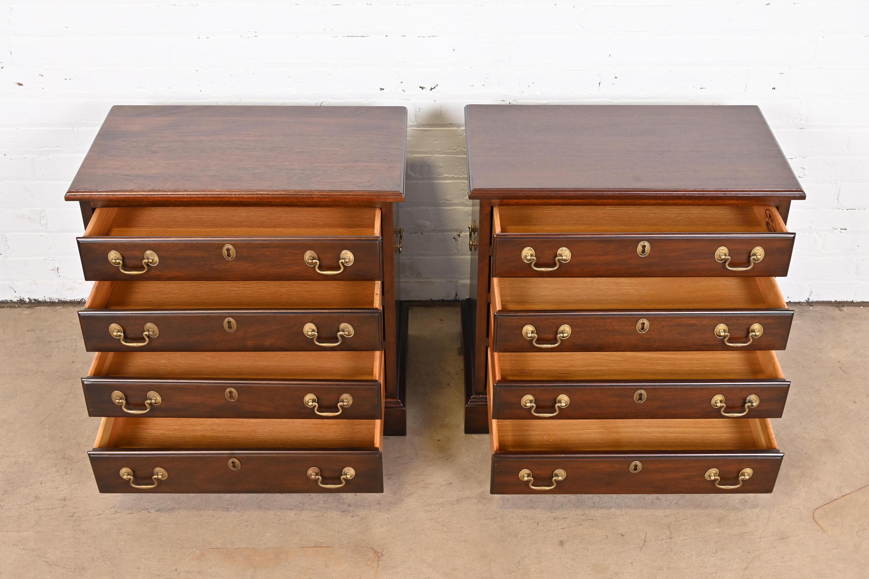 Henkel Harris Georgian Mahogany Four-Drawer Bedside Chests, Newly Restored 2