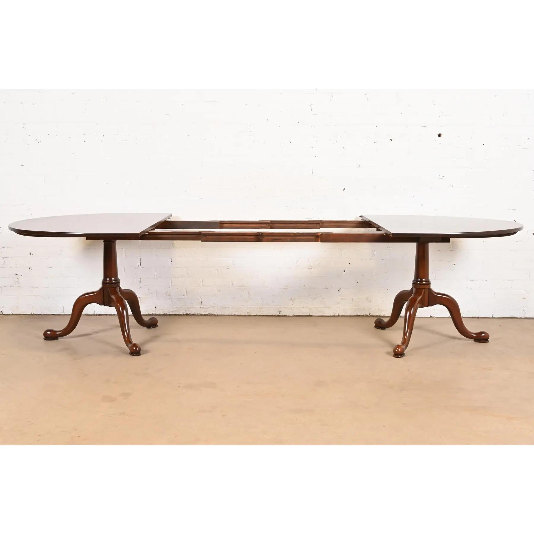 Henkel Harris Georgian Solid Cherry Wood Extension Dining Table, Refinished For Sale 2