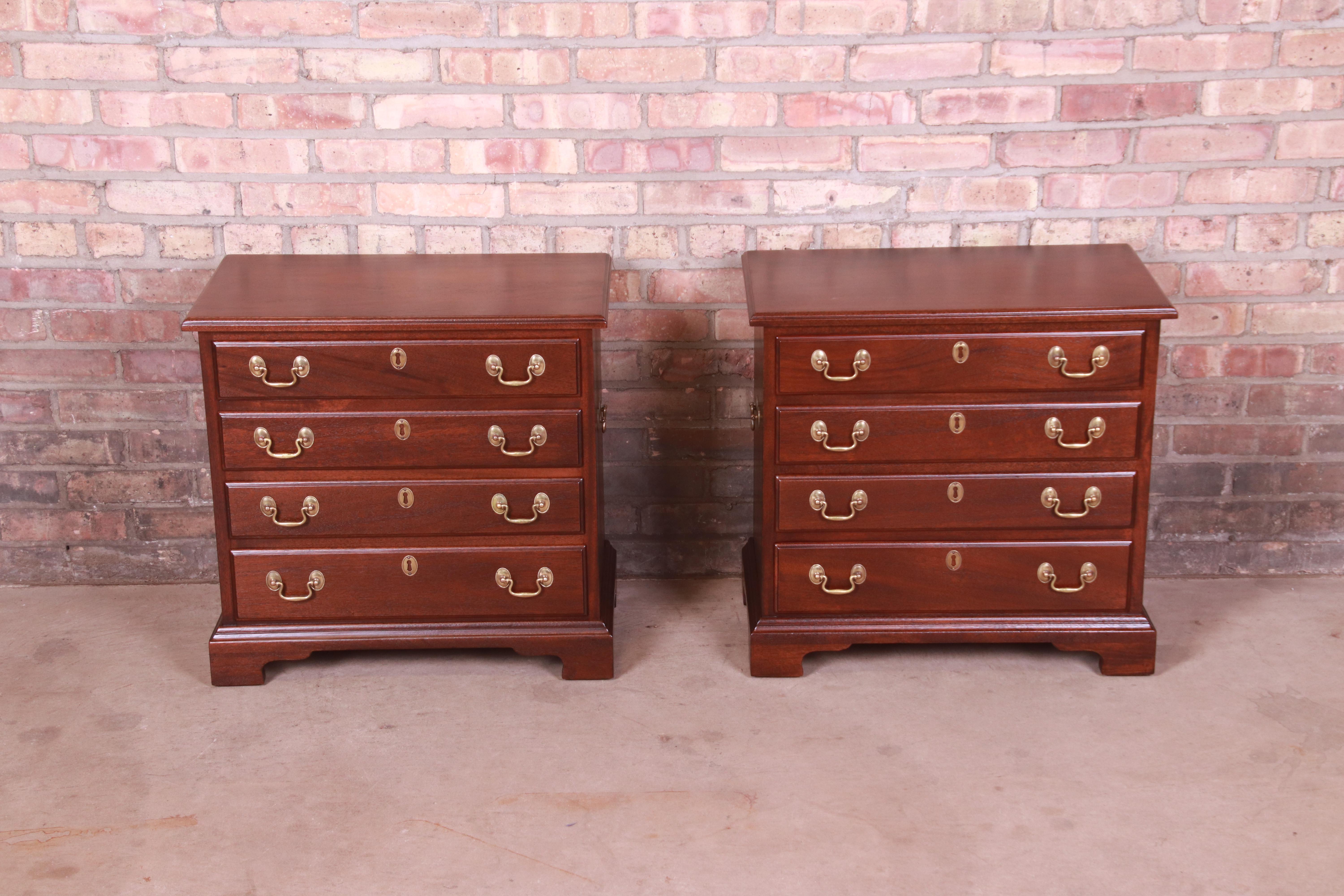 Henkel Harris Georgian Solid Mahogany Bedside Chests, Newly Refinished In Good Condition For Sale In South Bend, IN