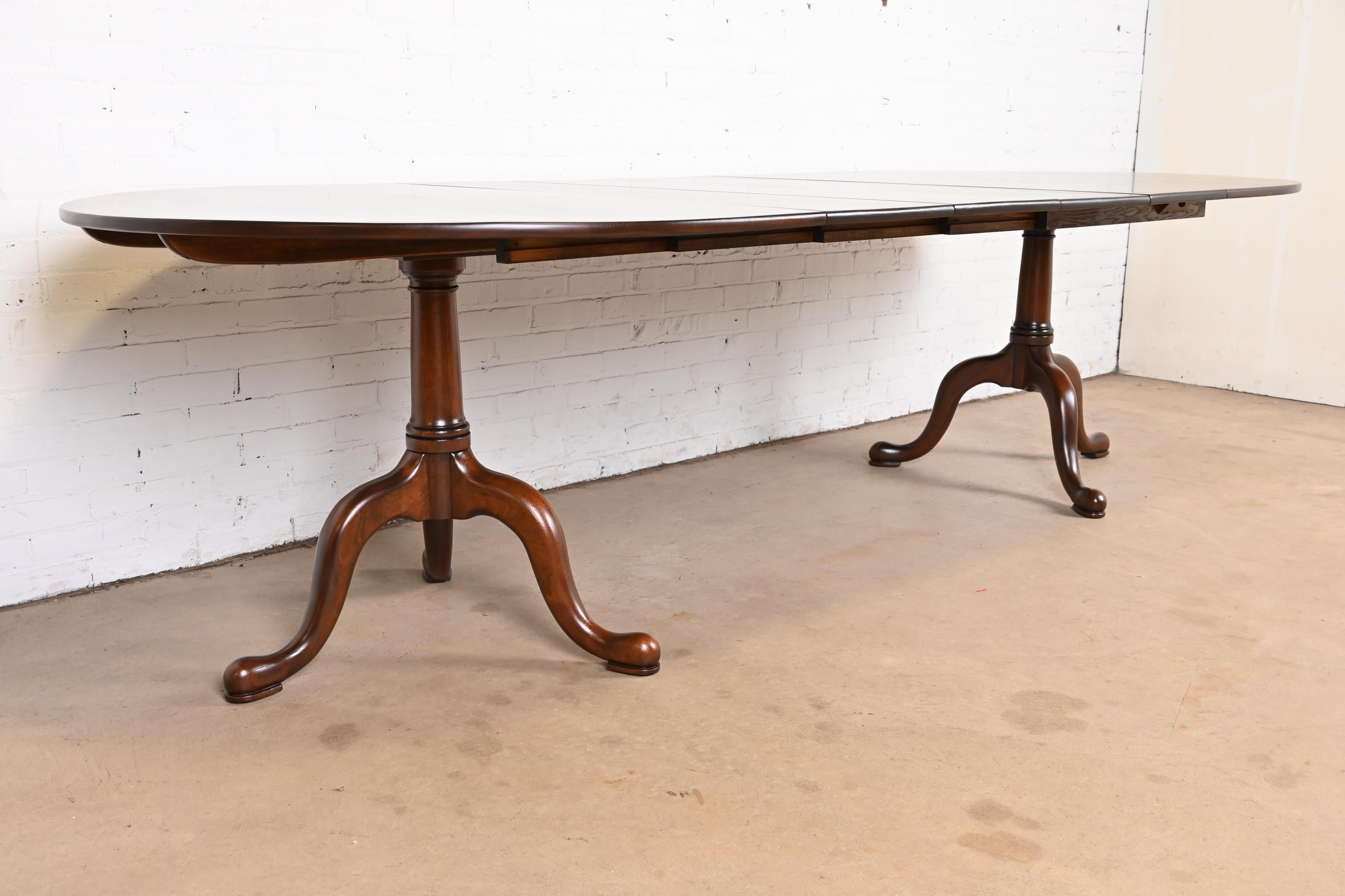 Henkel Harris Georgian Solid Mahogany Double Pedestal Dining Table, Refinished 2