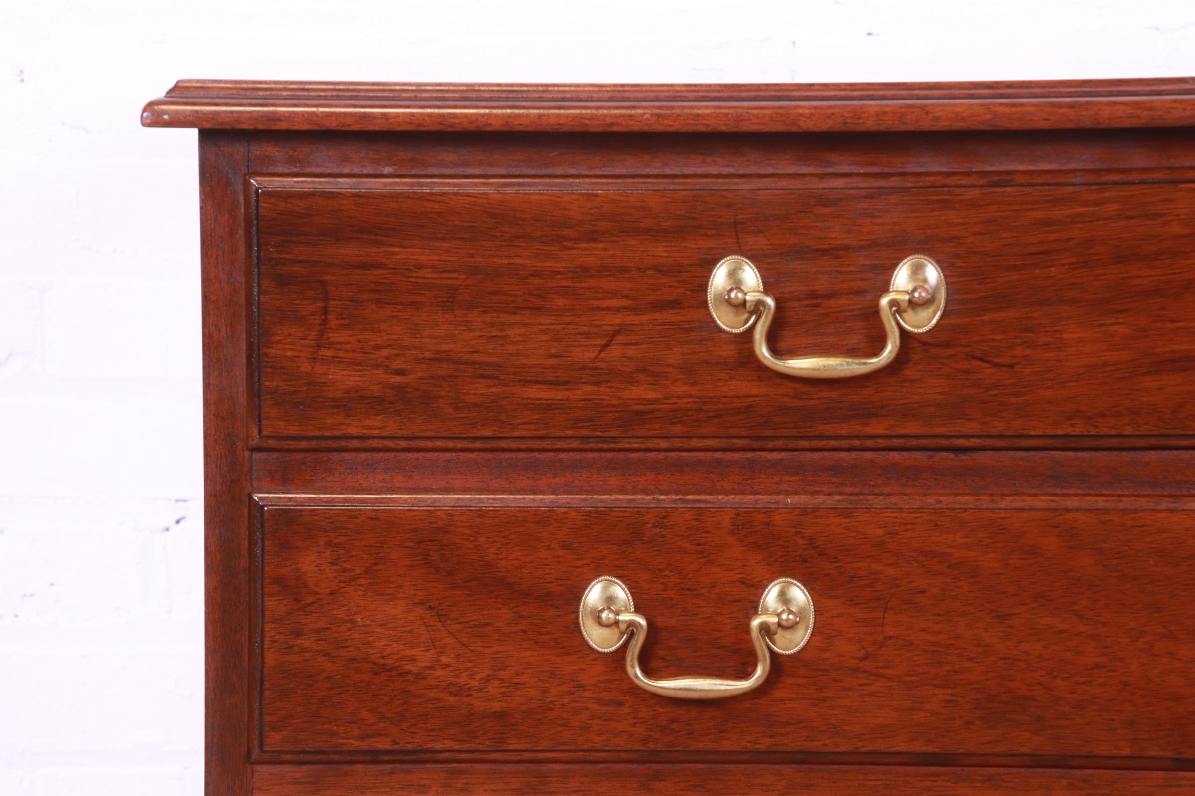 Henkel Harris Georgian Solid Mahogany Dresser Chest, 1969 8