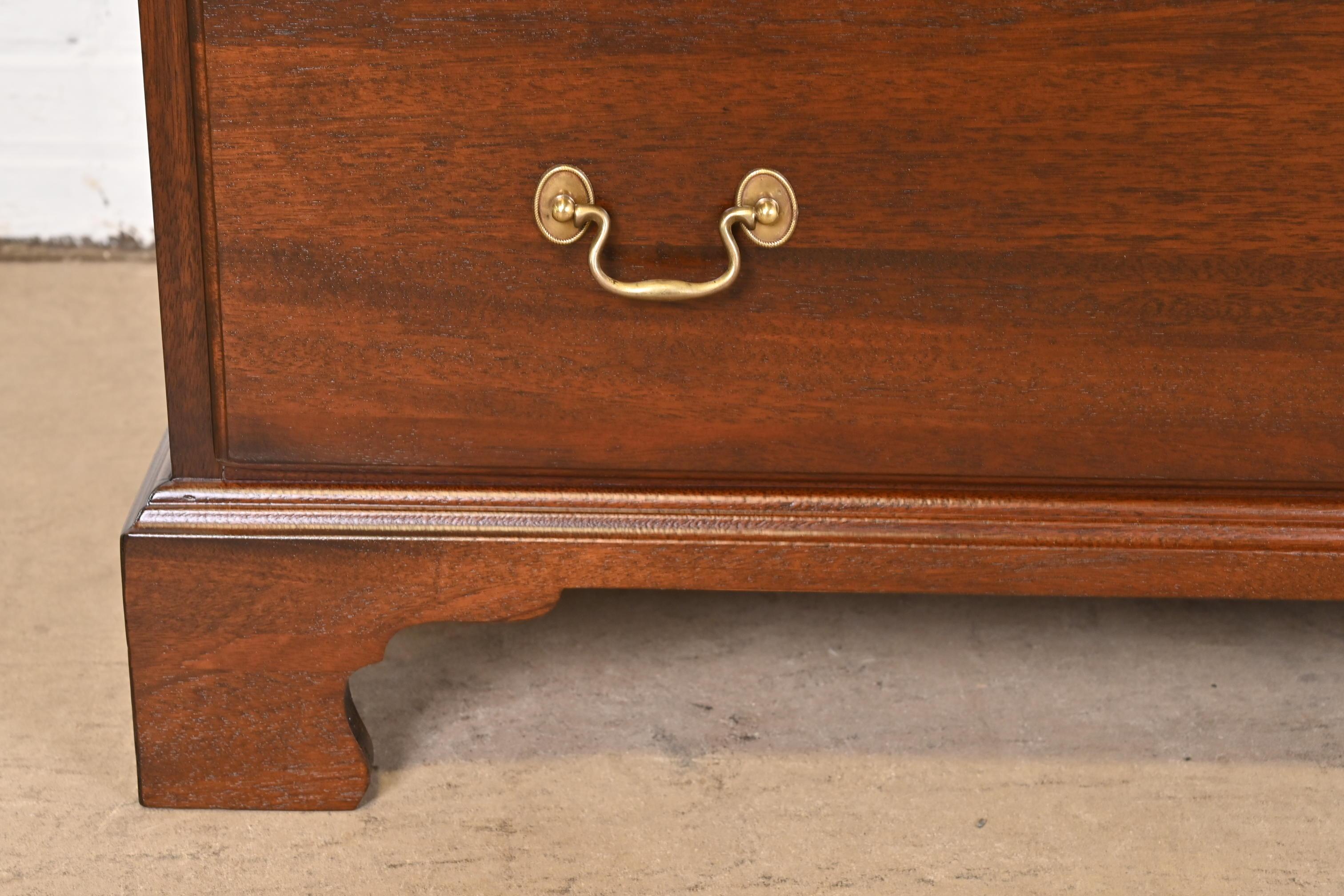 Henkel Harris Georgian Solid Mahogany Ten-Drawer Dresser, Newly Refinished 10