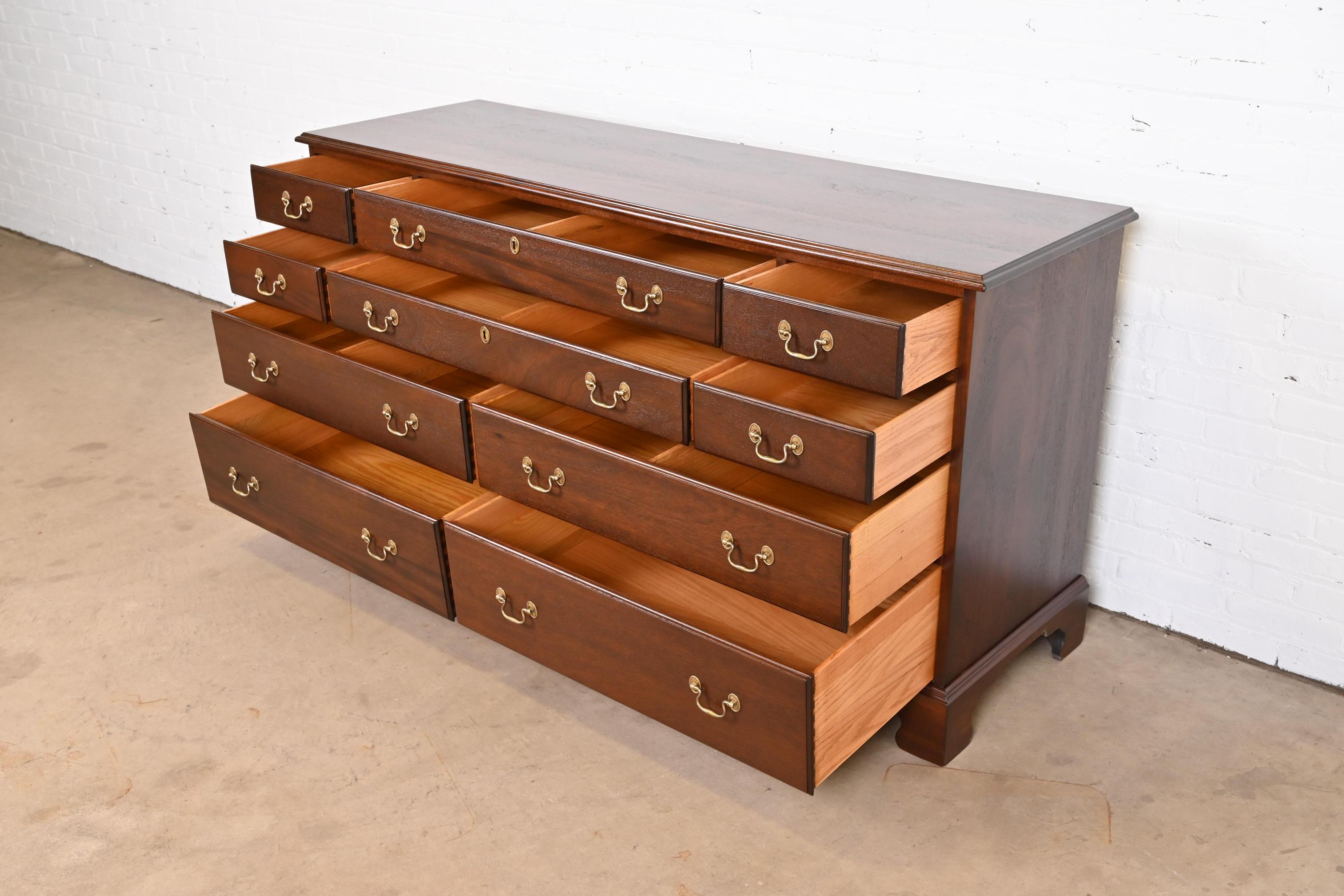 Henkel Harris Georgian Solid Mahogany Ten-Drawer Dresser, Newly Refinished 3