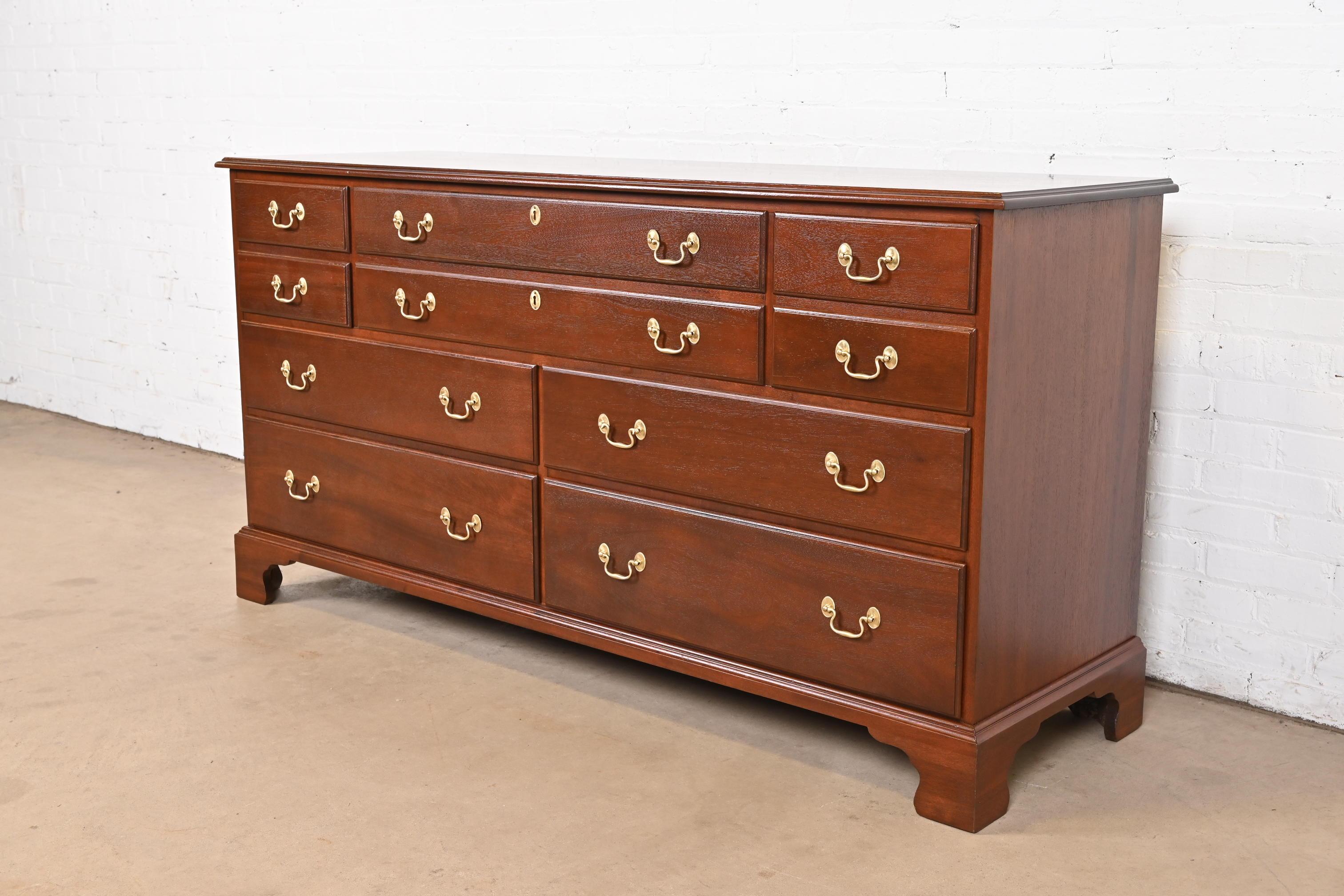 Henkel Harris Georgian Solid Mahogany Ten-Drawer Dresser or Credenza, Refinished In Good Condition For Sale In South Bend, IN
