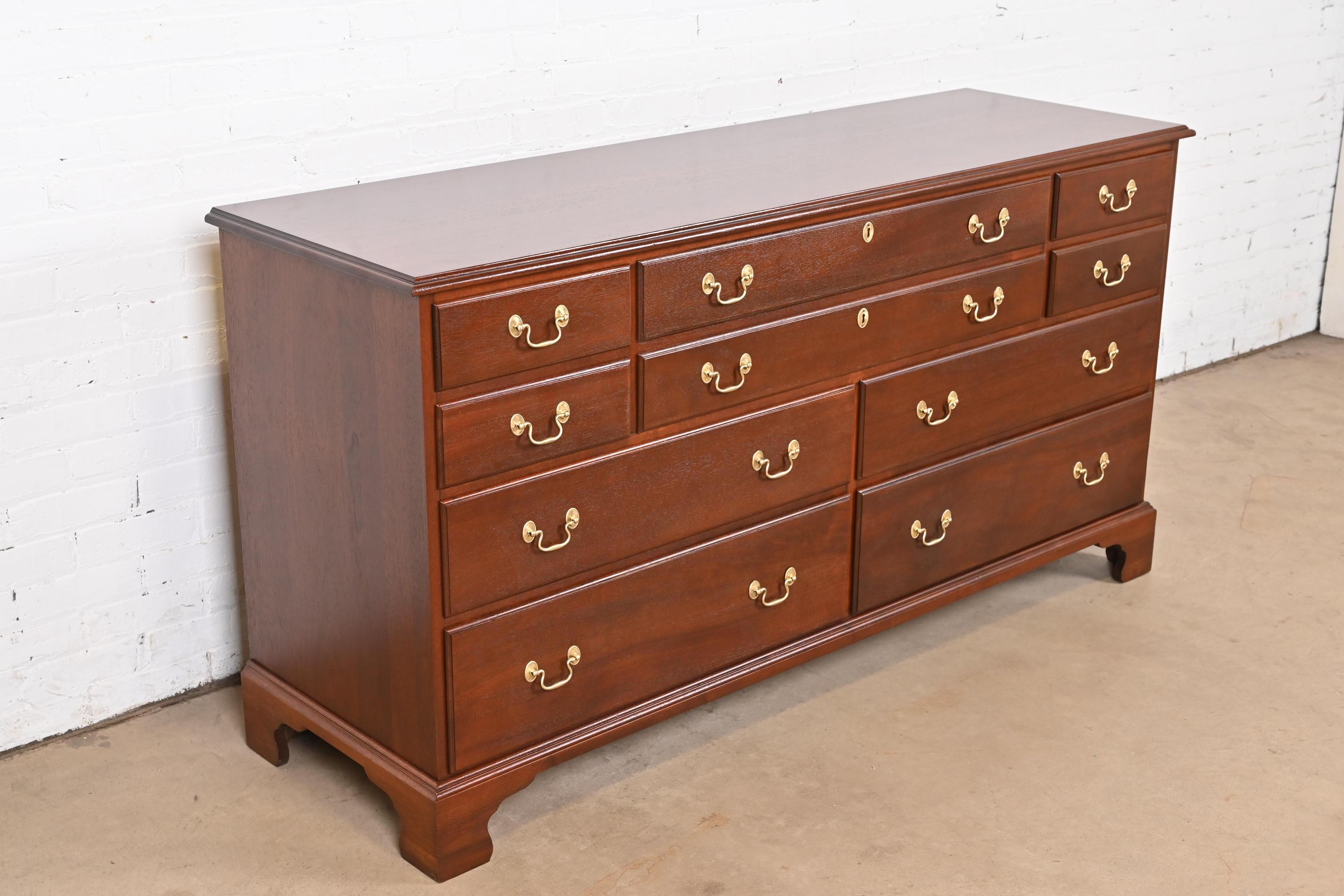 Late 20th Century Henkel Harris Georgian Solid Mahogany Ten-Drawer Dresser or Credenza, Refinished For Sale