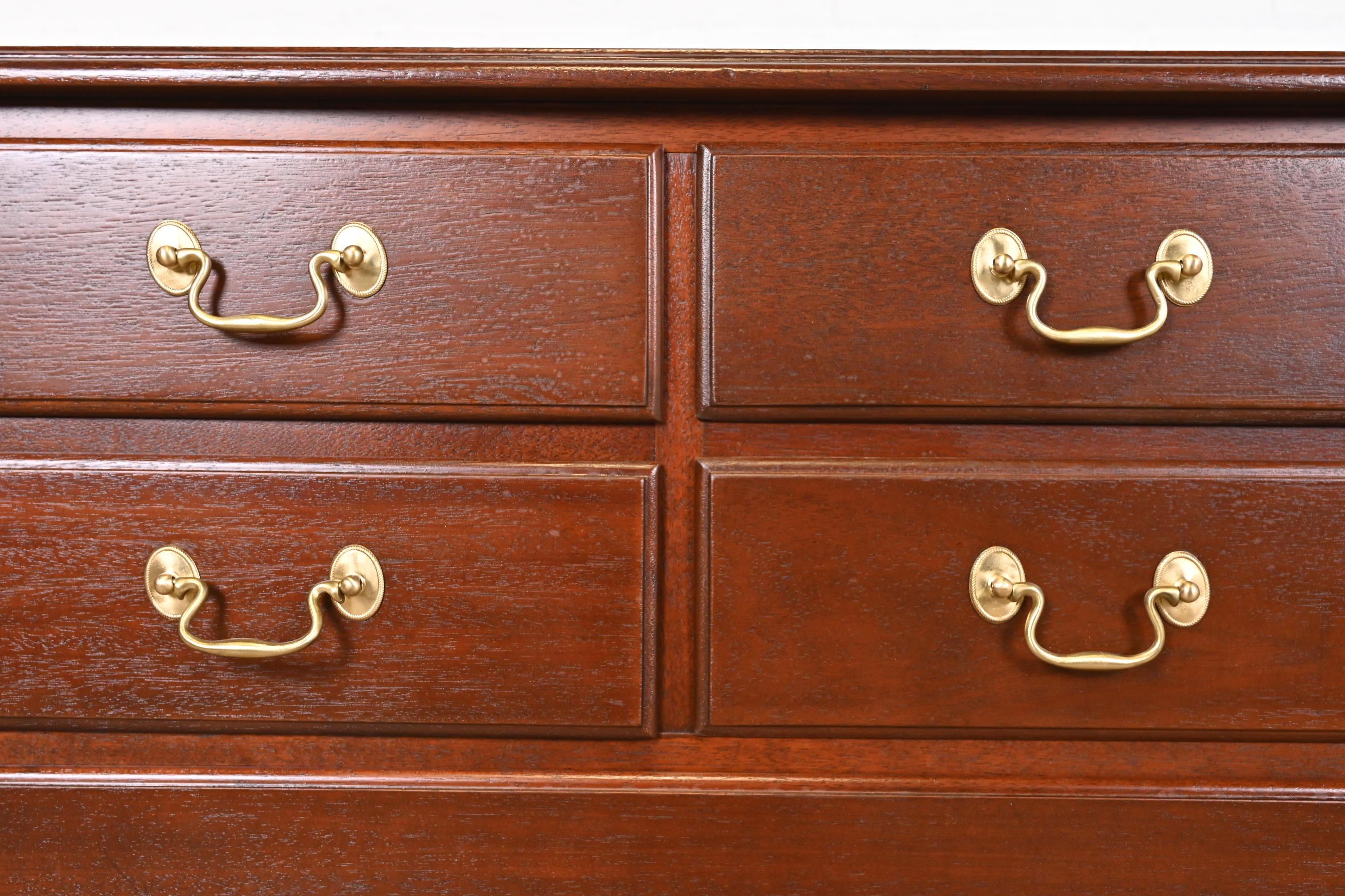 Henkel Harris Georgian Solid Mahogany Ten-Drawer Dresser or Credenza, Refinished For Sale 3