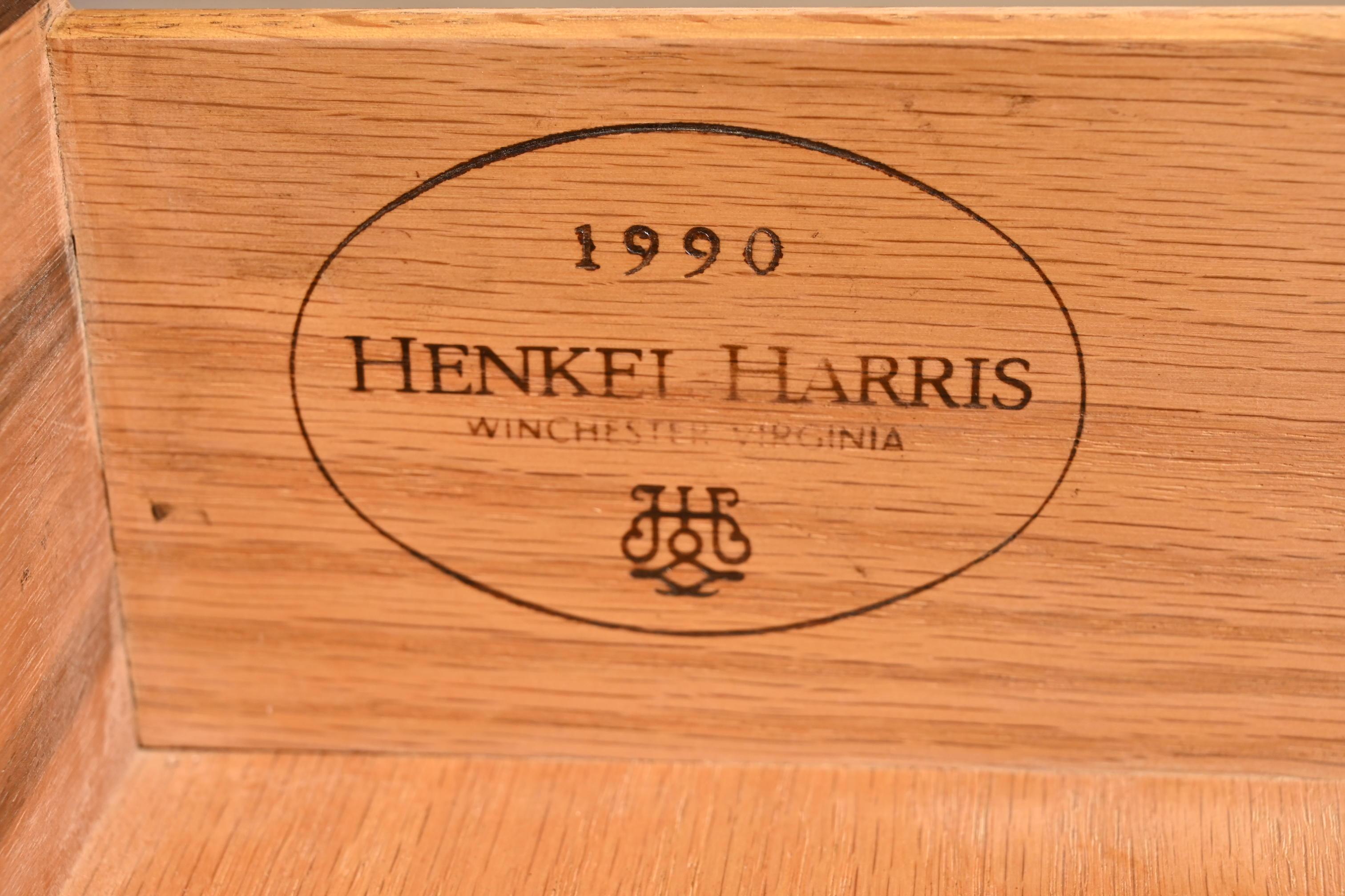 Henkel Harris Georgian Solid Walnut Nine-Drawer Dresser For Sale 3