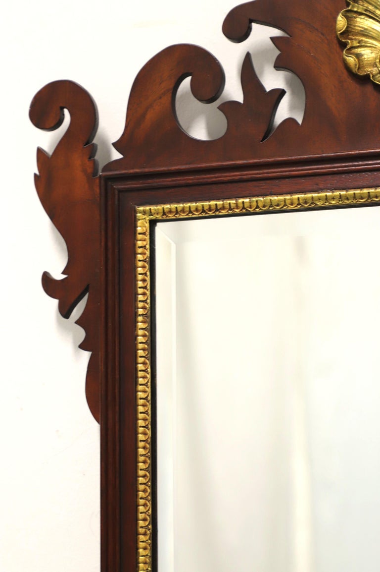 HENKEL HARRIS H-5 Mahogany Chippendale Mirror In Good Condition For Sale In Charlotte, NC