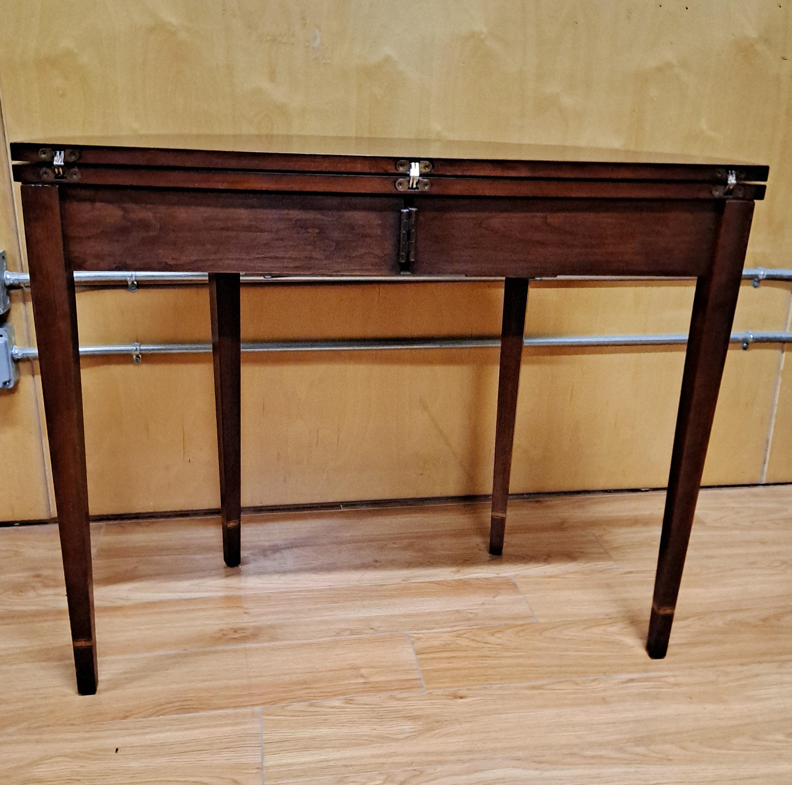 Henkel-Harris Mahogany Flip-Top Games Table 8