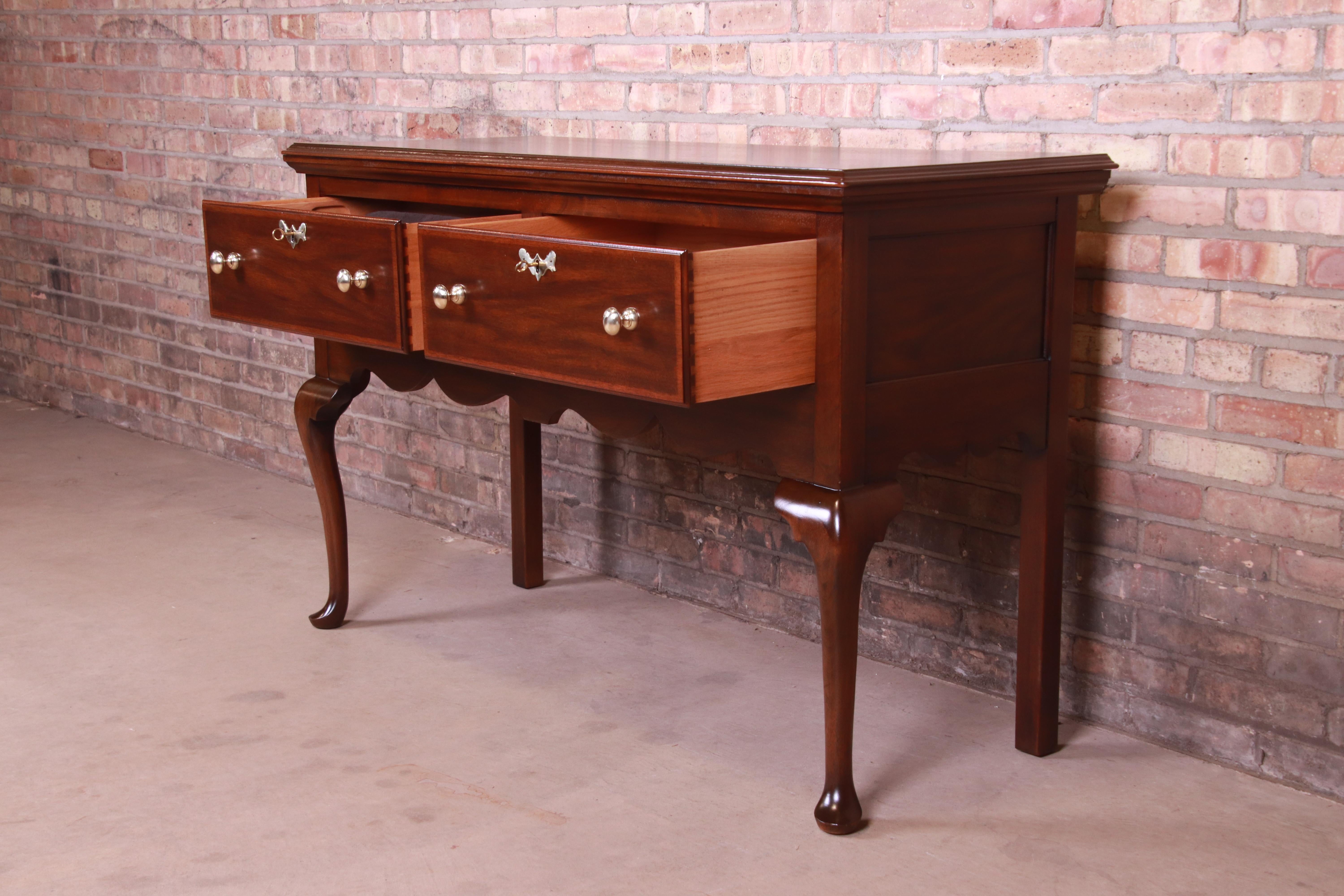 Henkel Harris Mahogany Queen Anne Sideboard Buffet, Newly Refinished For Sale 1