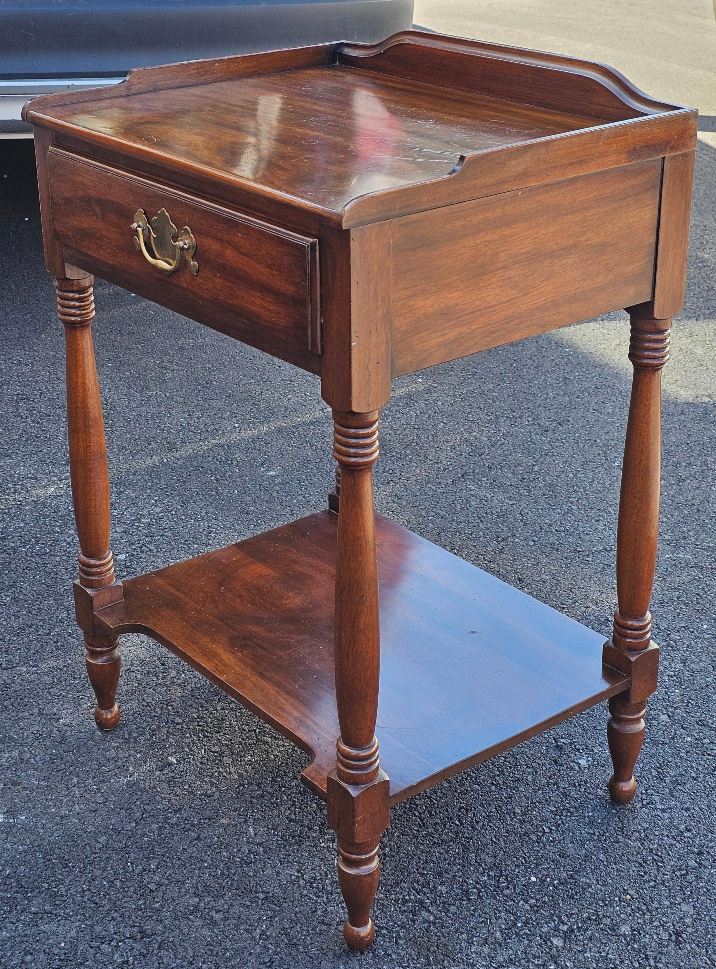 Henkel-Harris Mid-Century Solid Genuine Mahogany Bedside Table or Washstand
Henkel-Harris Finish # 29.
Measures 20.75