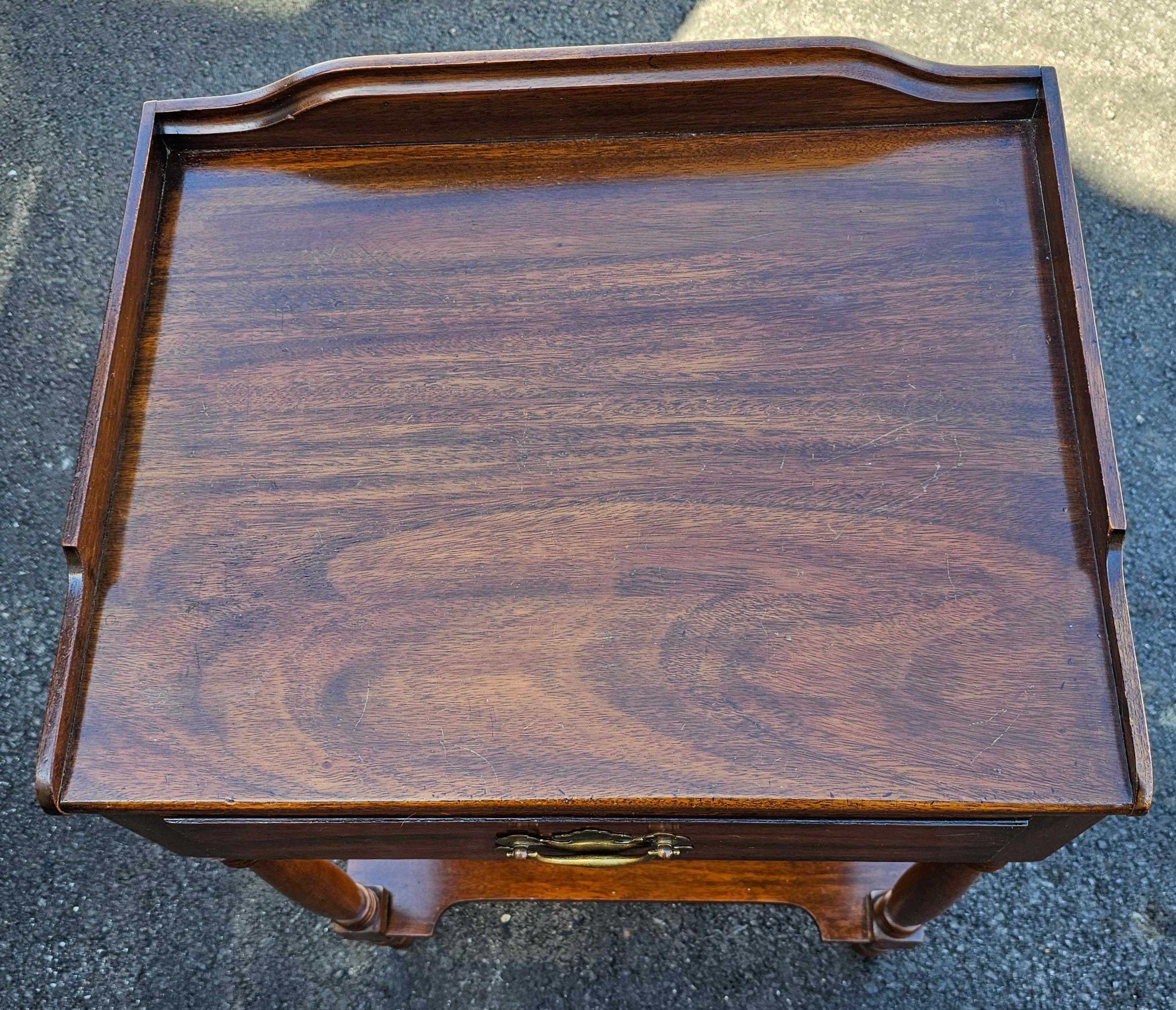Henkel-Harris Mid-Century Solid Genuine Mahogany Bedside Table or Washstand For Sale 1