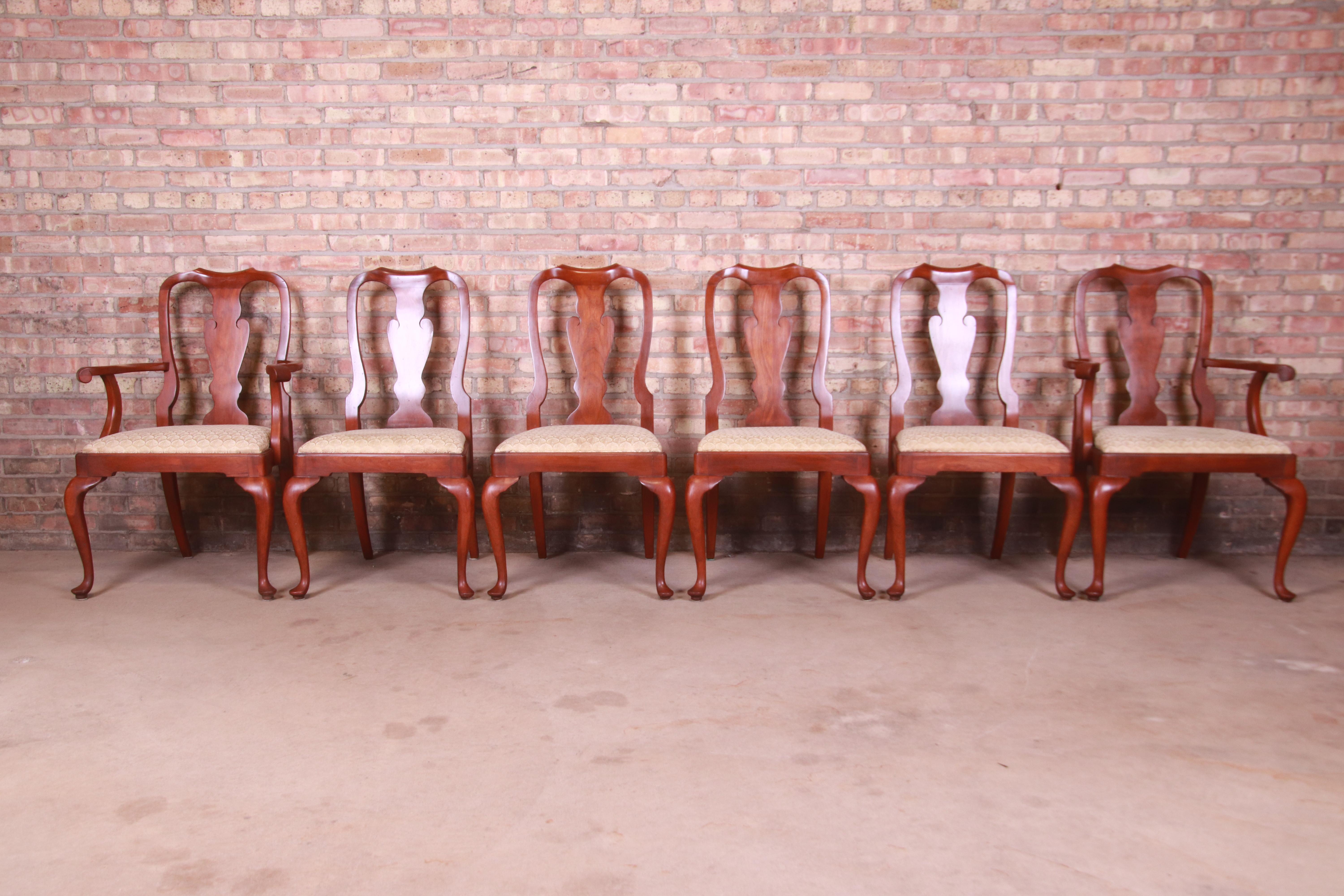 American Henkel Harris Queen Anne Cherry Wood Fiddle Back Dining Chairs, Set of Six