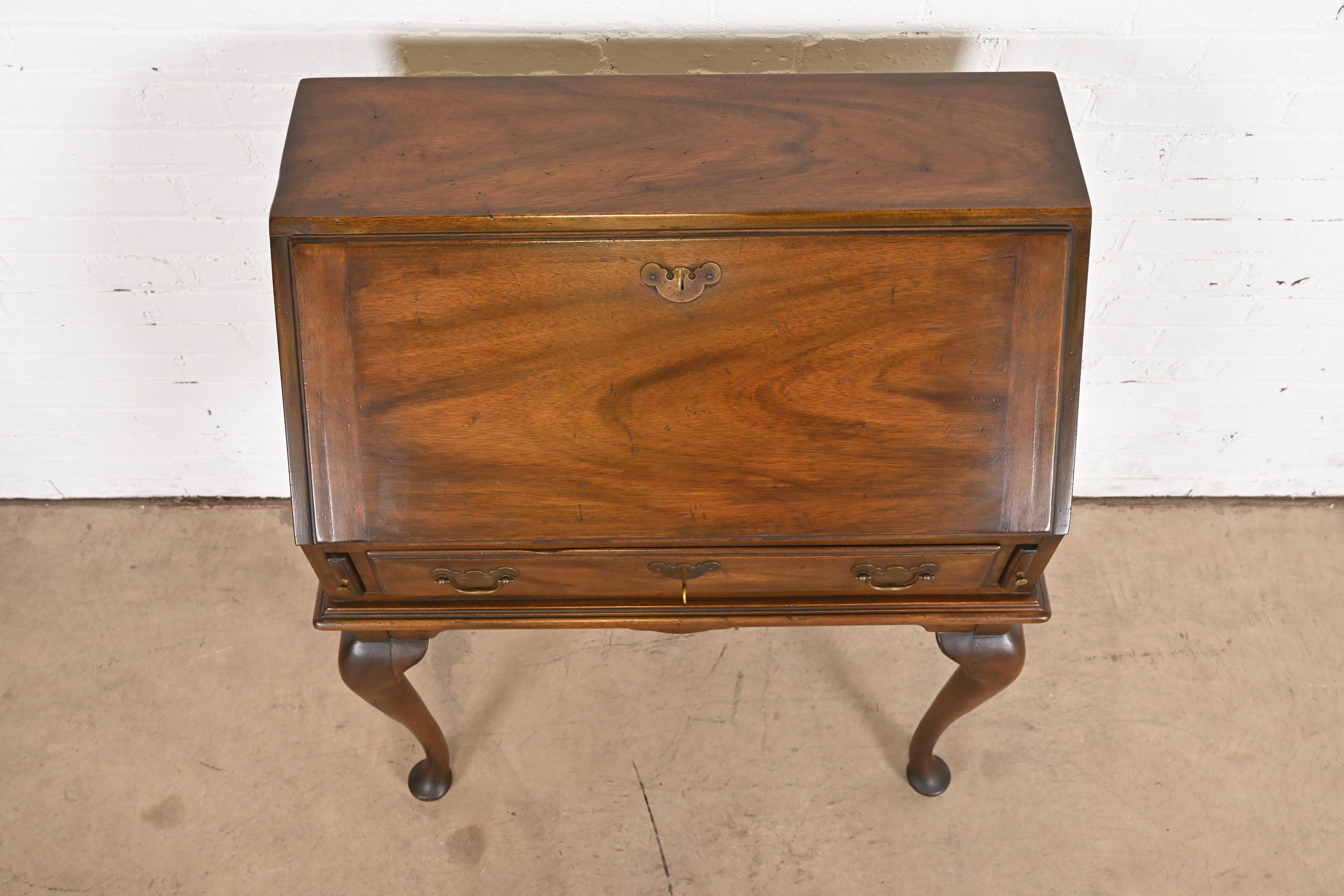 Late 20th Century Henkel Harris Queen Anne Lady Astor Solid Mahogany Slant Front Writing Desk For Sale