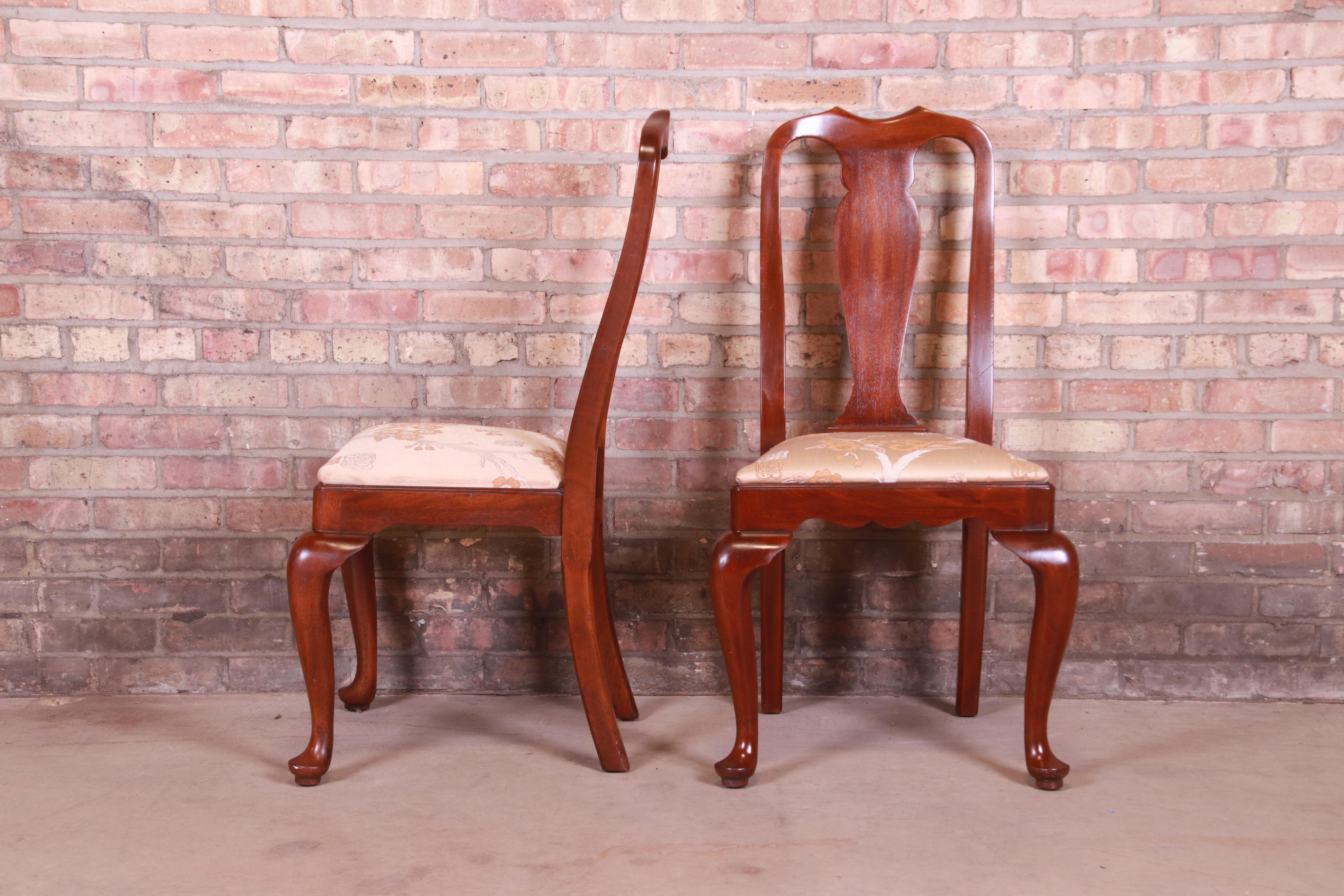 Henkel Harris Queen Anne Mahogany Dining Chairs, Set of Eight 5