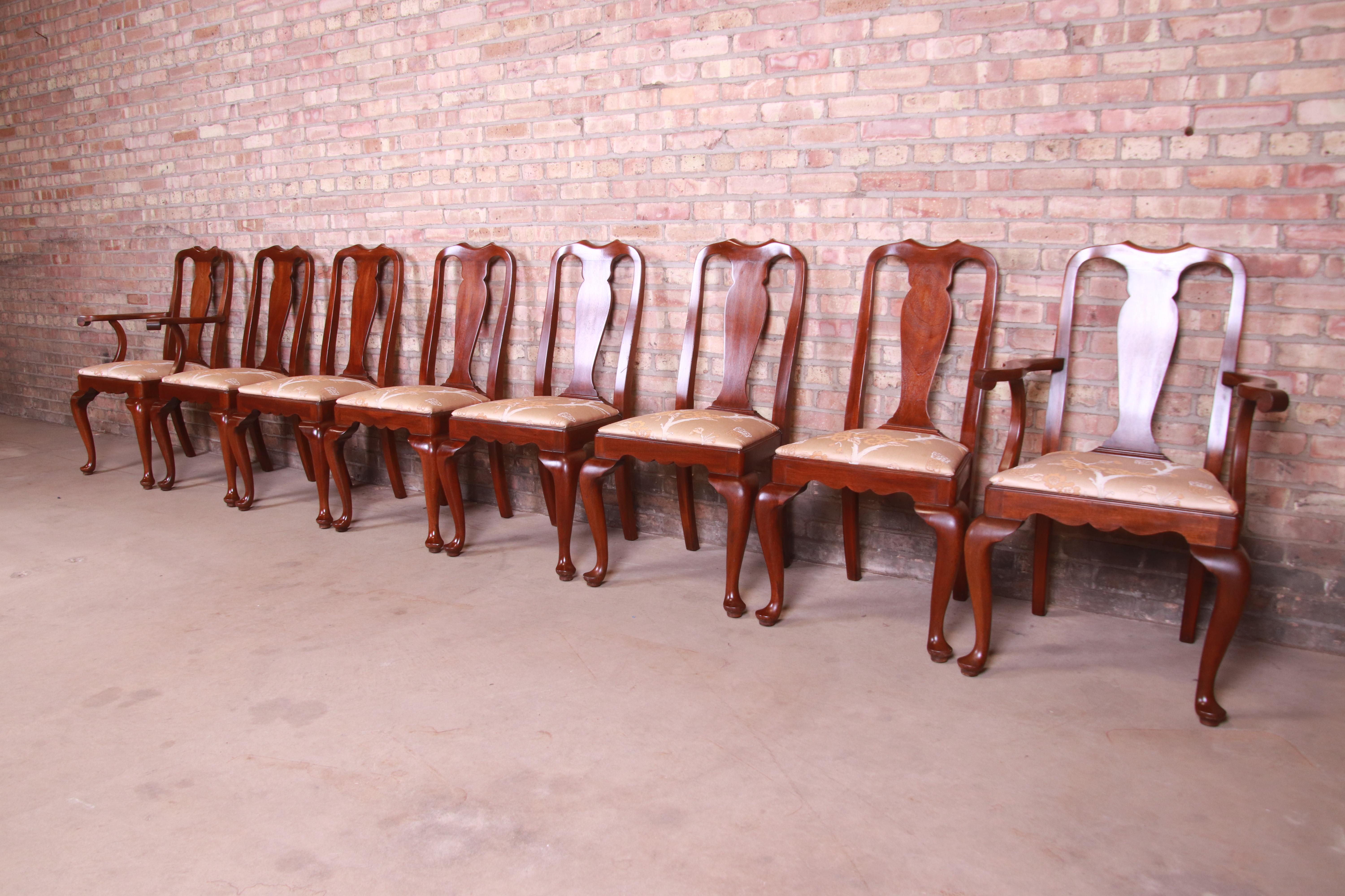 20th Century Henkel Harris Queen Anne Mahogany Dining Chairs, Set of Eight