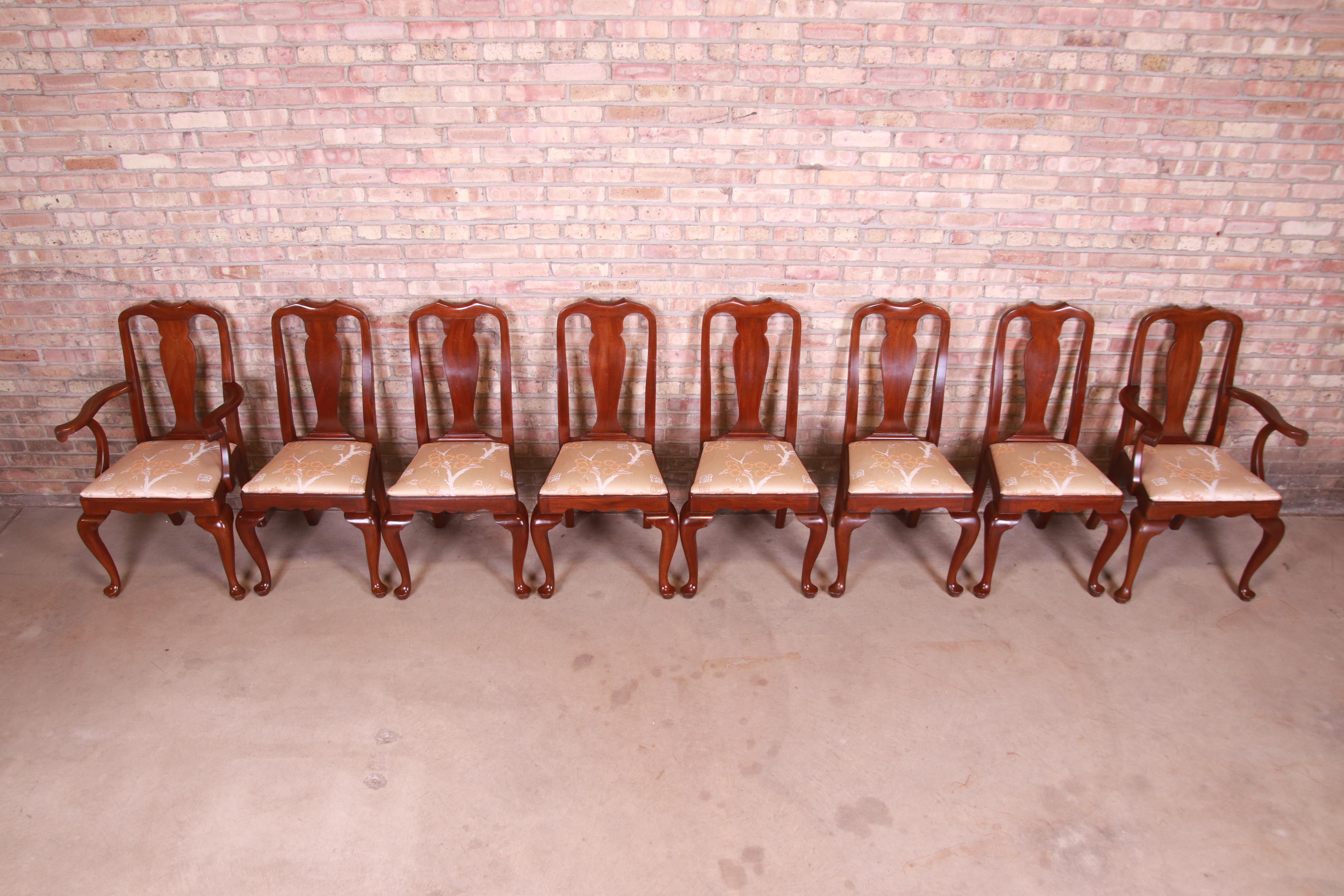 Henkel Harris Queen Anne Mahogany Dining Chairs, Set of Eight 1