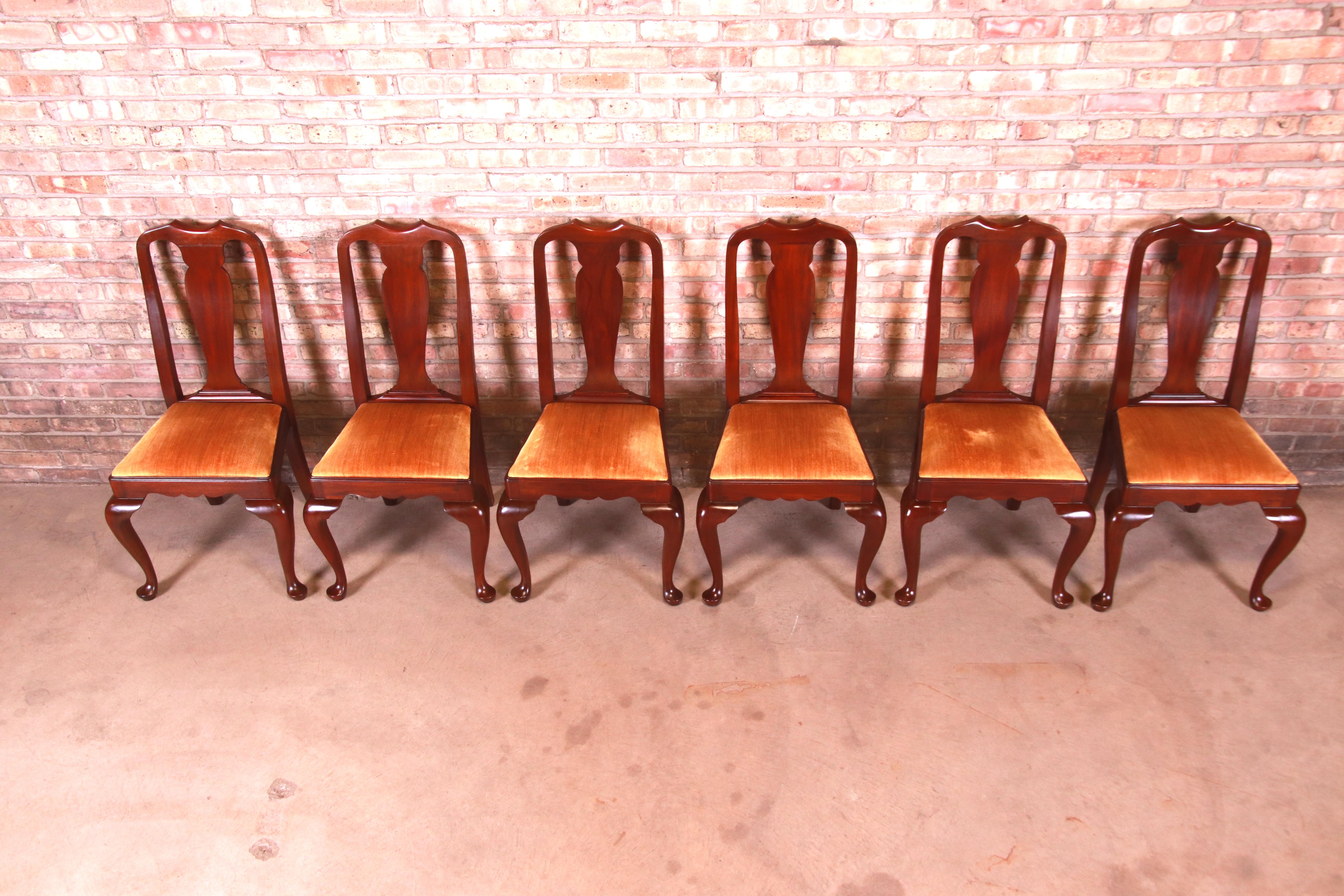 Henkel Harris Queen Anne Mahogany Dining Chairs, Set of Six 1