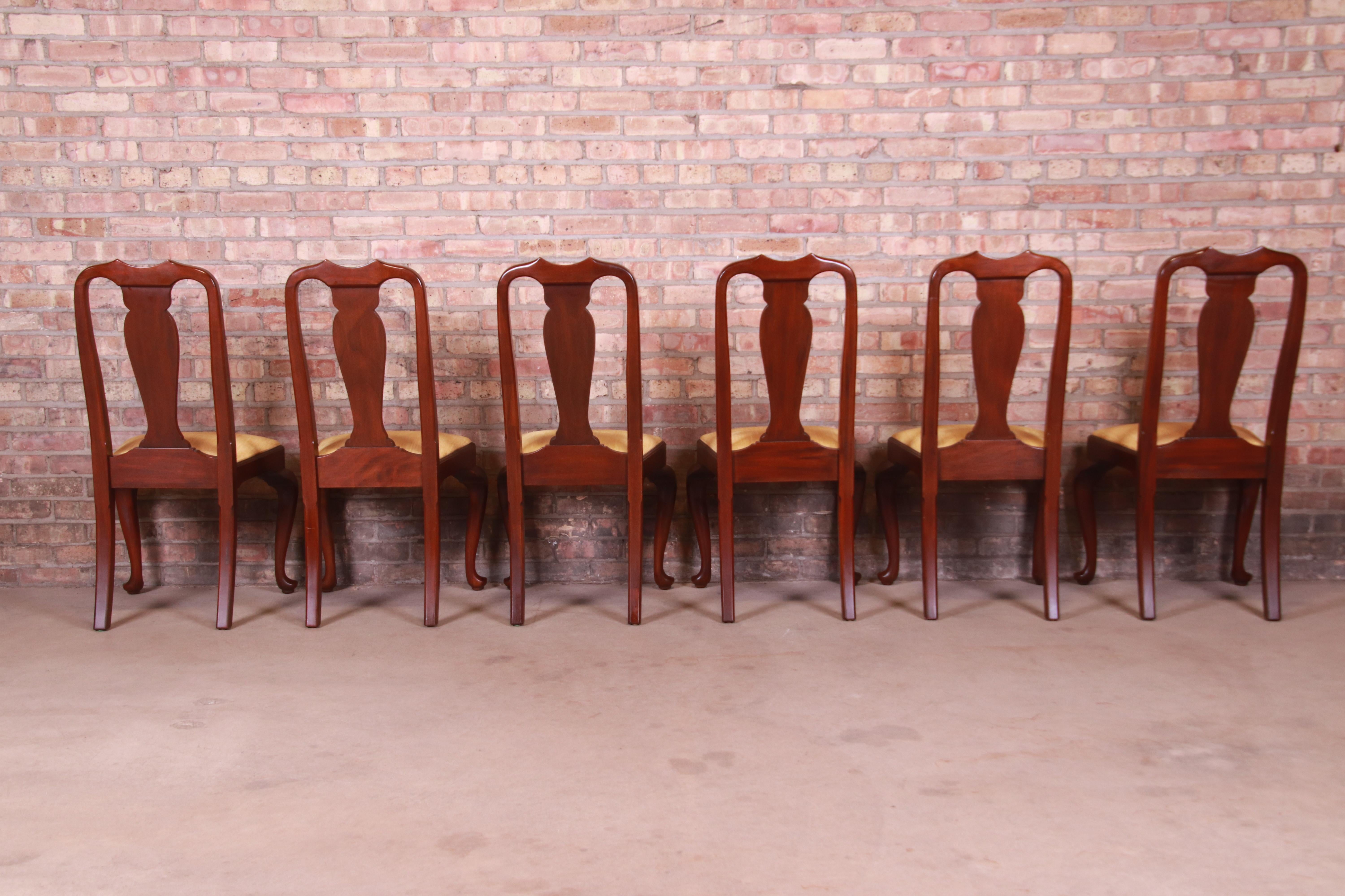 Henkel Harris Queen Anne Mahogany Dining Chairs, Set of Six 2