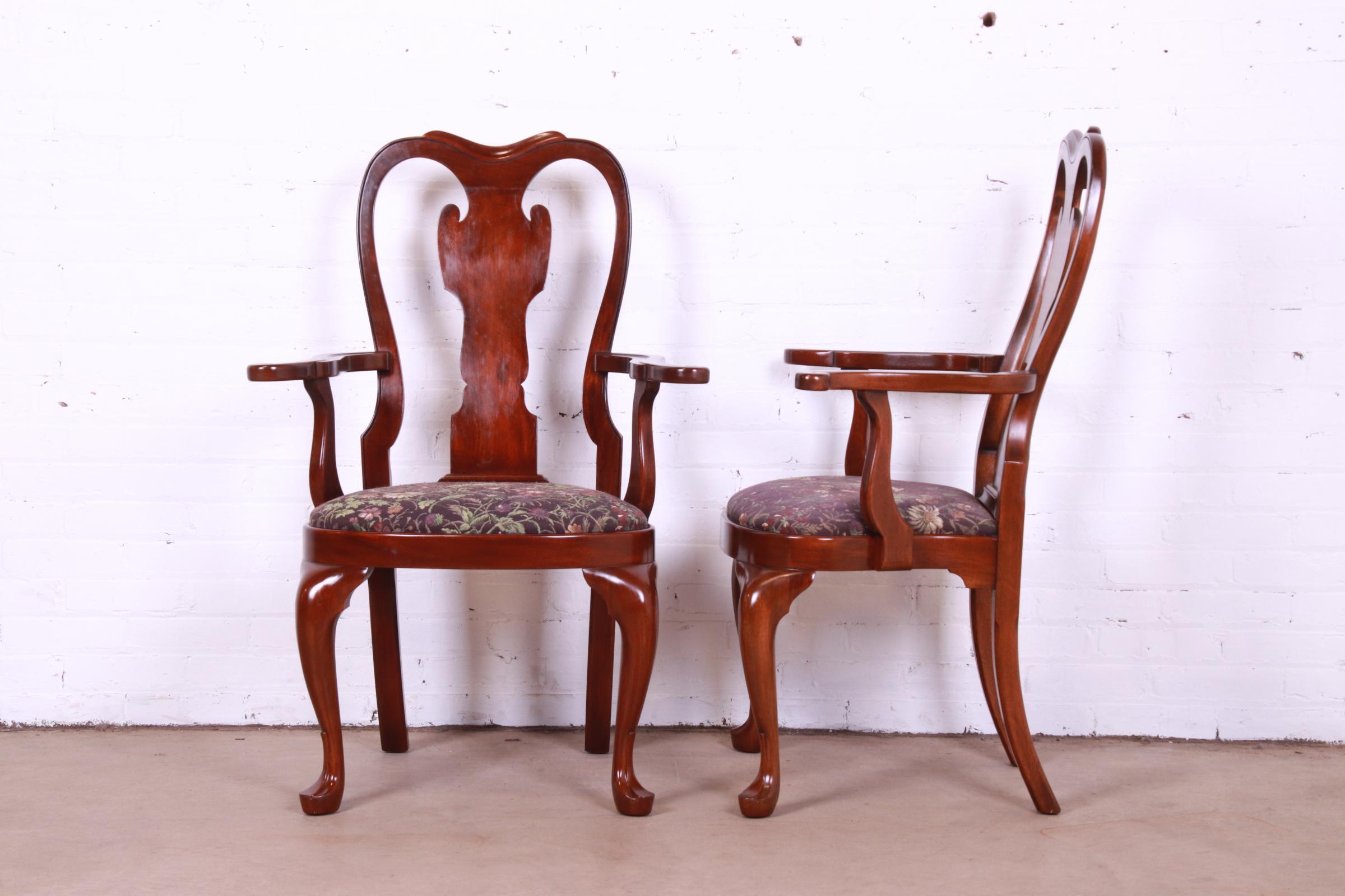 Henkel Harris Queen Anne Solid Mahogany Dining Chairs, Set of Eight 7