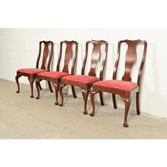 Sedie da pranzo in mogano massiccio di Henkel Harris, set di quattro sedie