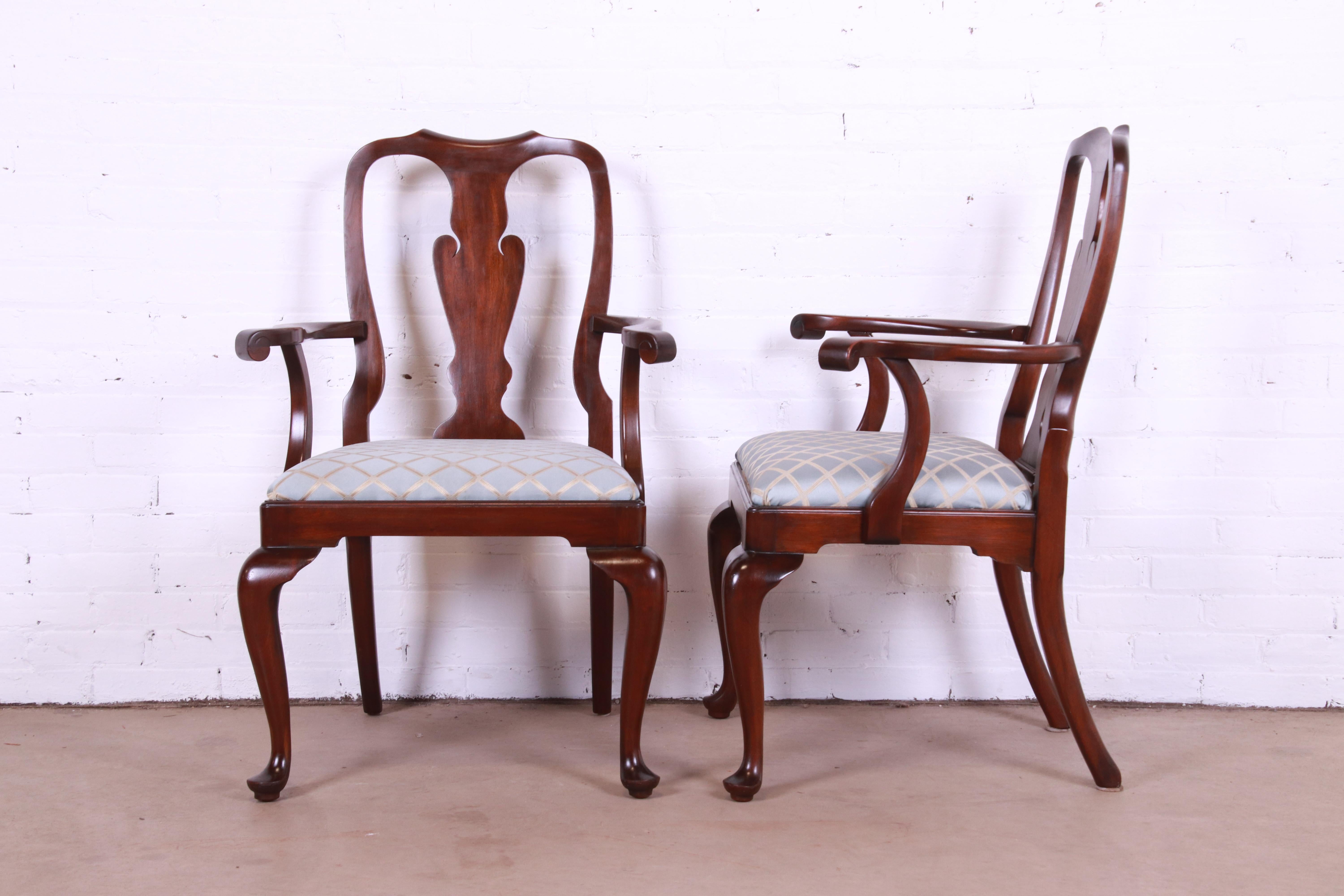 Henkel Harris Queen Anne Solid Mahogany Dining Chairs, Set of Six 7