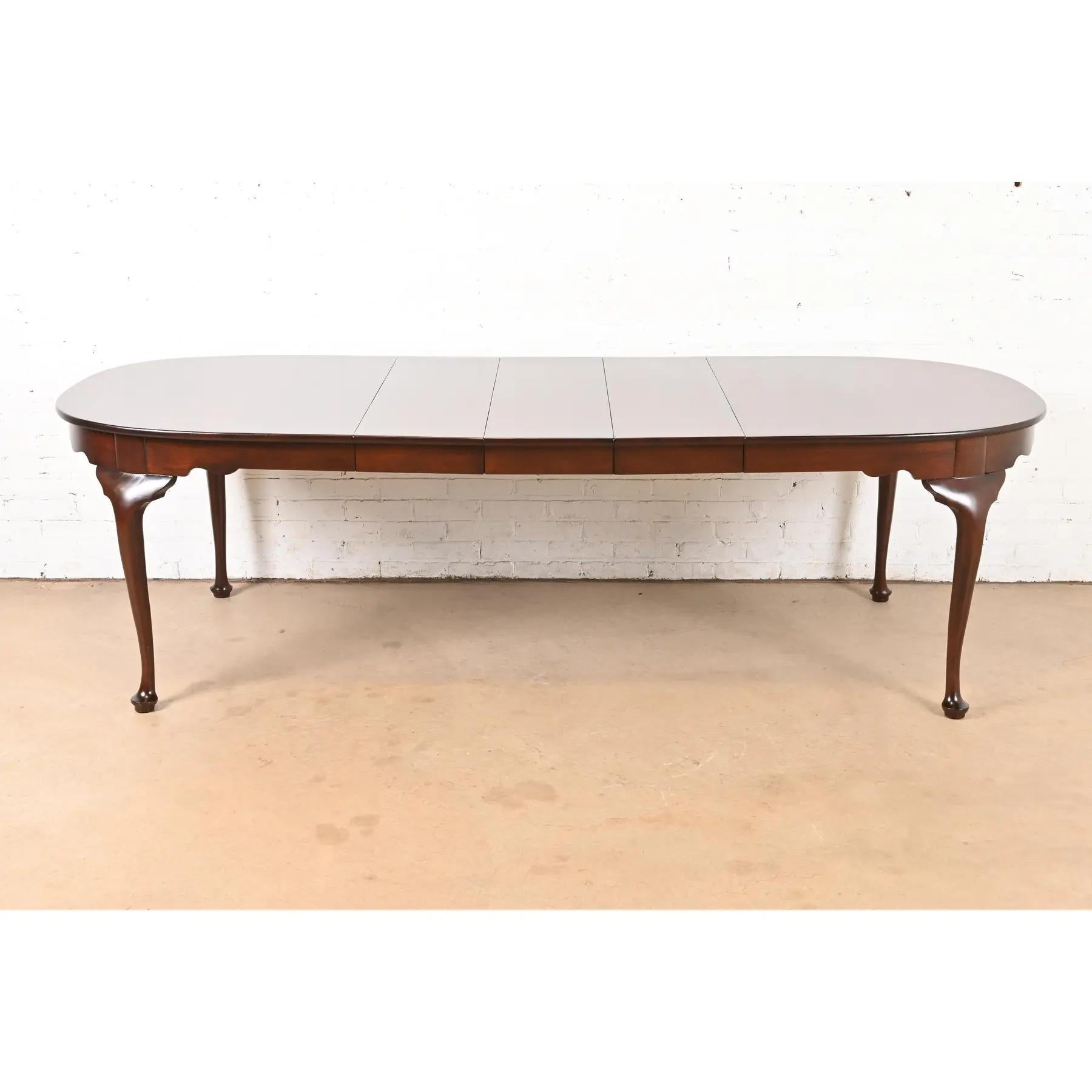 American Henkel Harris Queen Anne Solid Mahogany Extension Dining Table, Newly Refinished For Sale