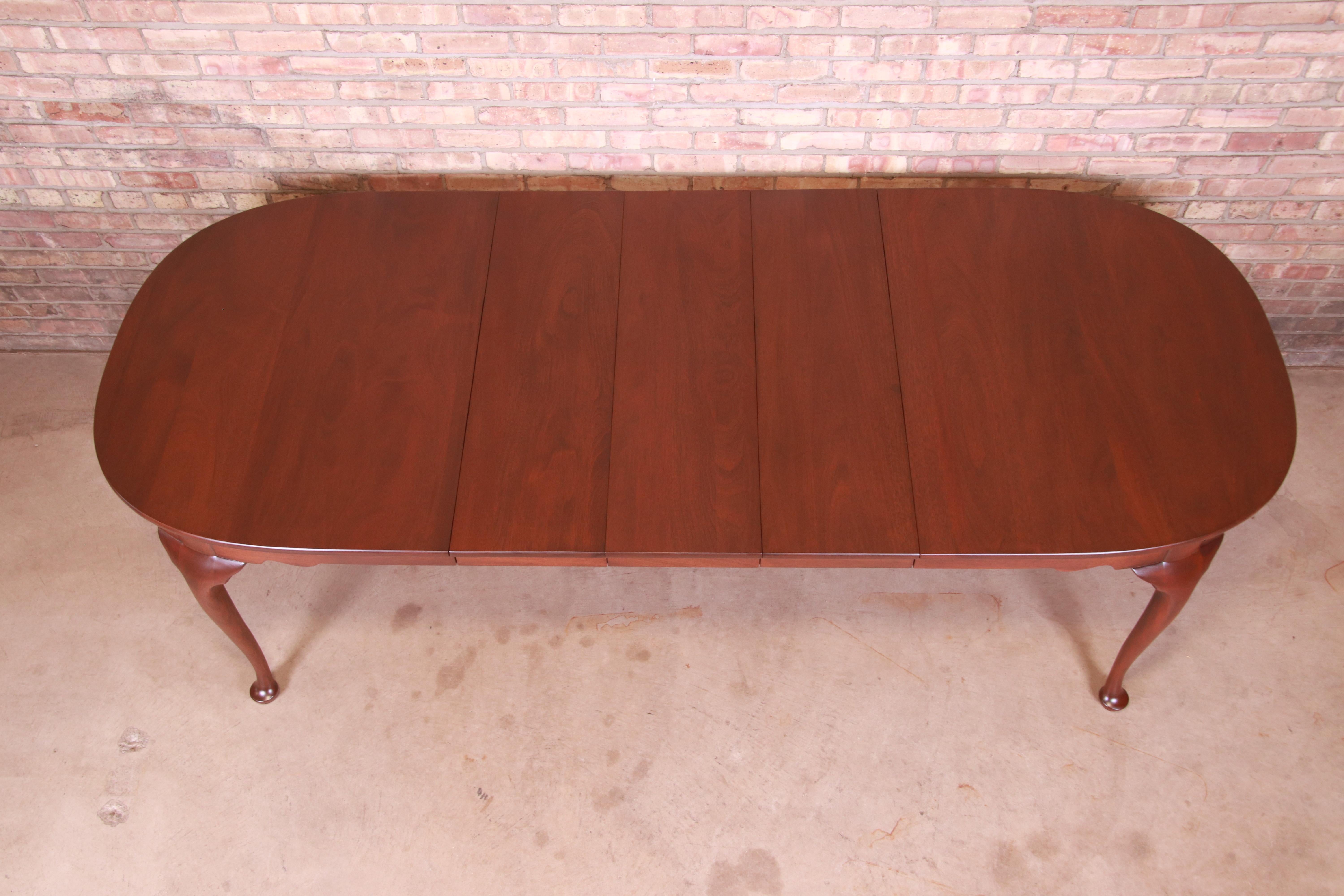 American Henkel Harris Queen Anne Solid Mahogany Extension Dining Table, Newly Refinished For Sale