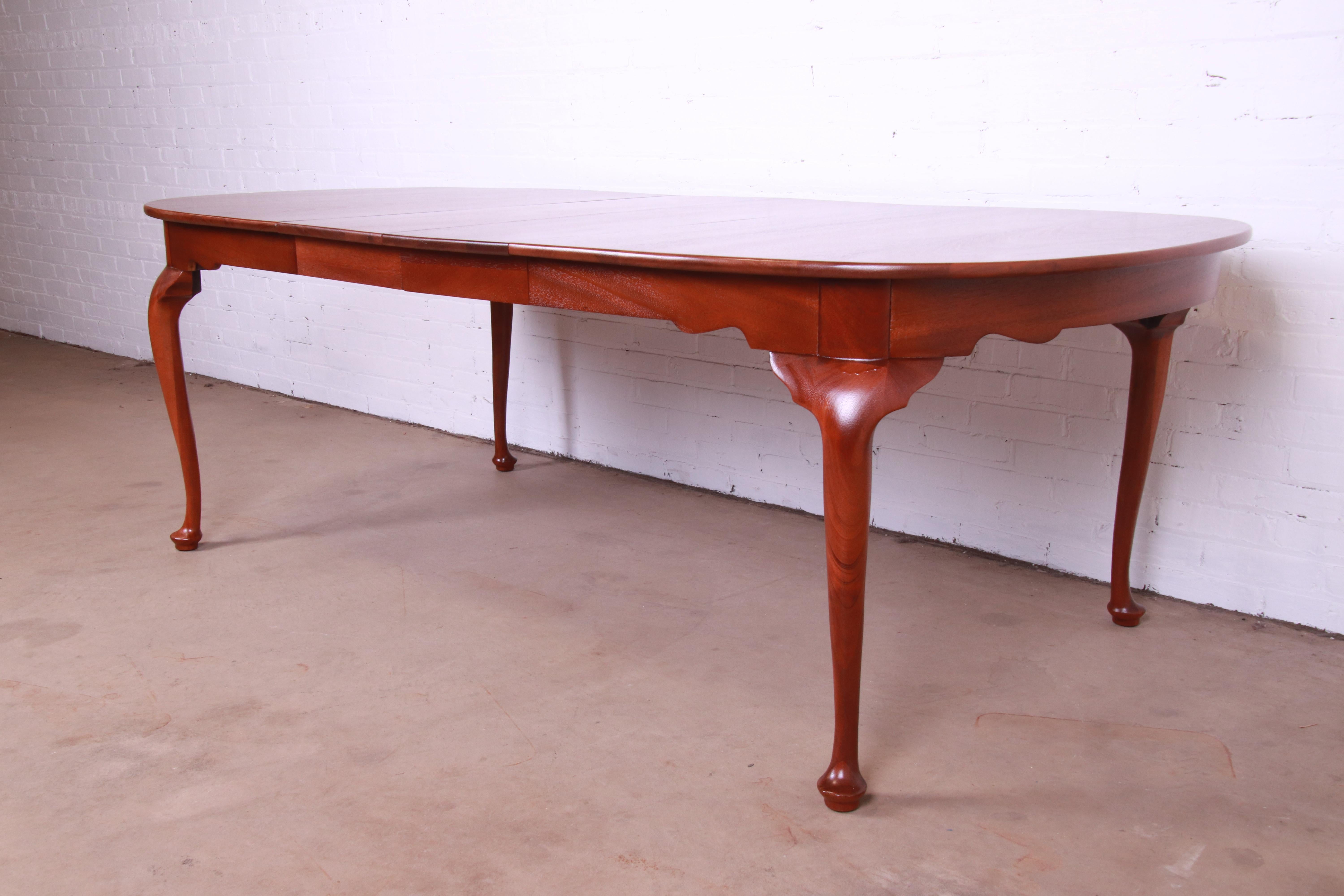 20th Century Henkel Harris Queen Anne Solid Mahogany Extension Dining Table, Newly Refinished For Sale