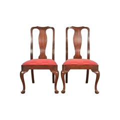 Sedie laterali o sedie da pranzo in mogano massiccio di Henkel Harris Queen Anne, Coppia