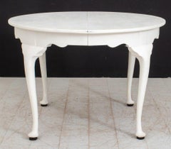 Henkel-Harris Queen Anne Style Extendable Table
