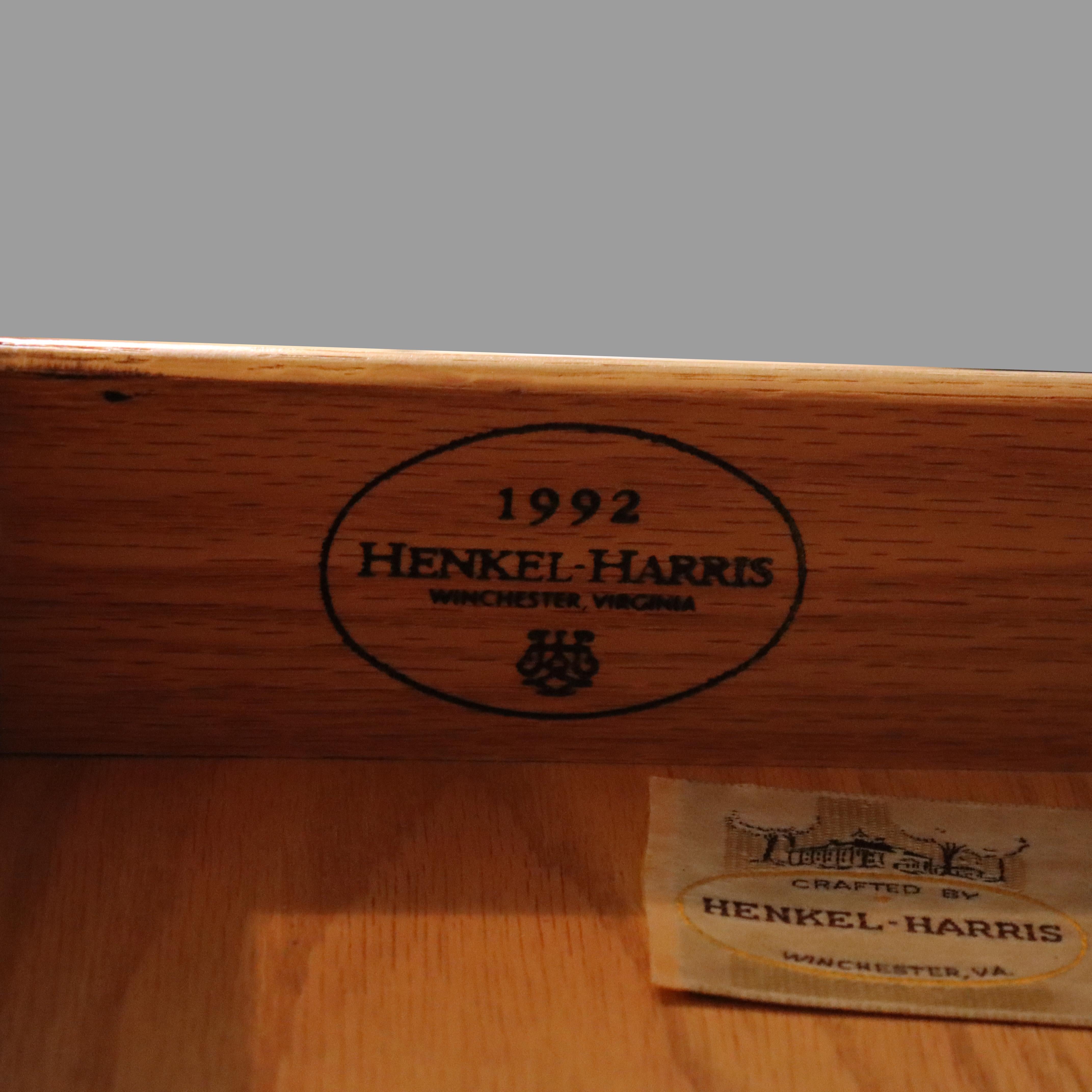 Henkel Harris Queen Anne Wild Ciliegio Nero Cassapanca su cassapanca C1992 in vendita 15