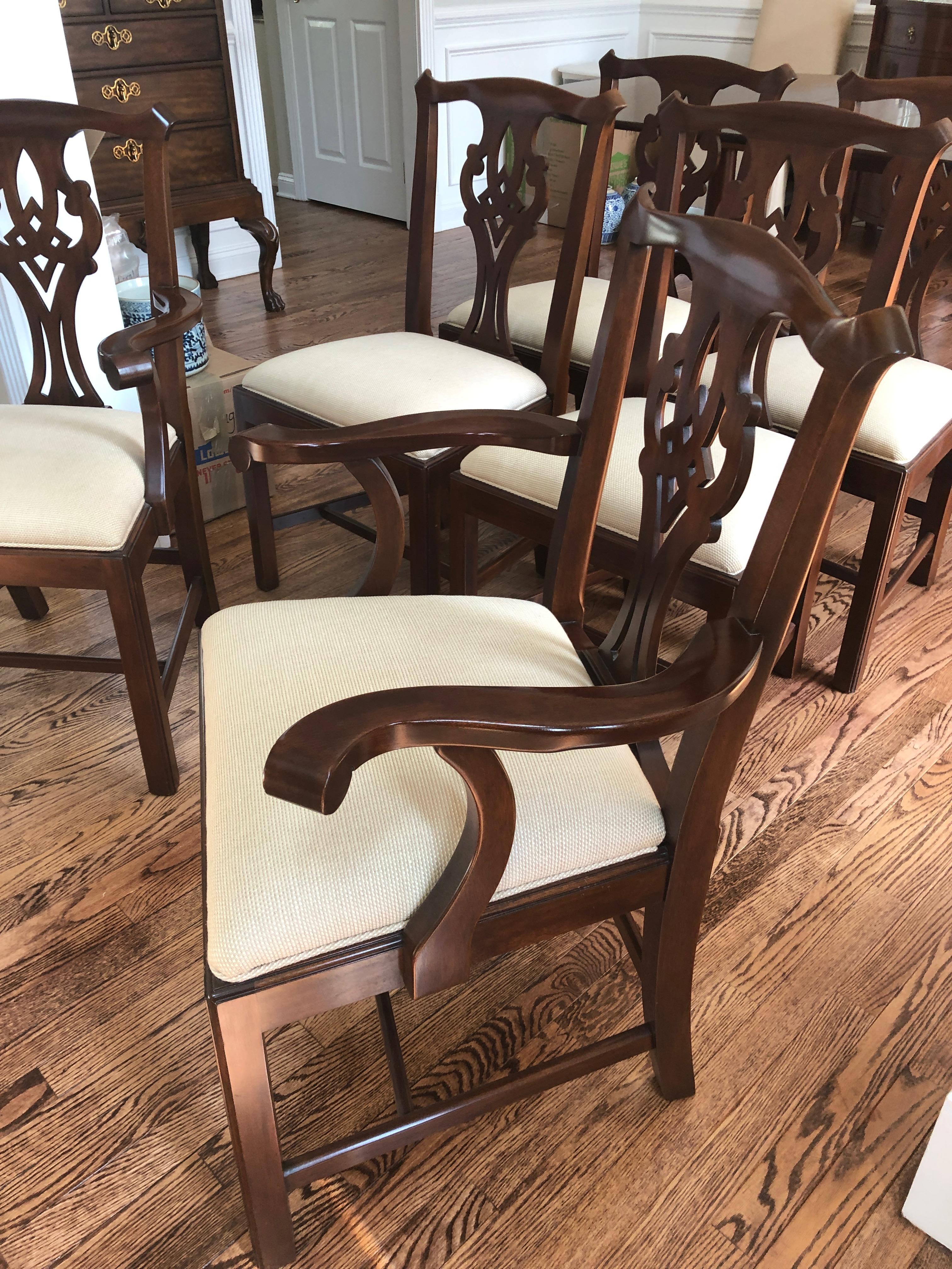 Henkel Harris Stately Queen Anne Style Traditional Mahogany Dining Set 6