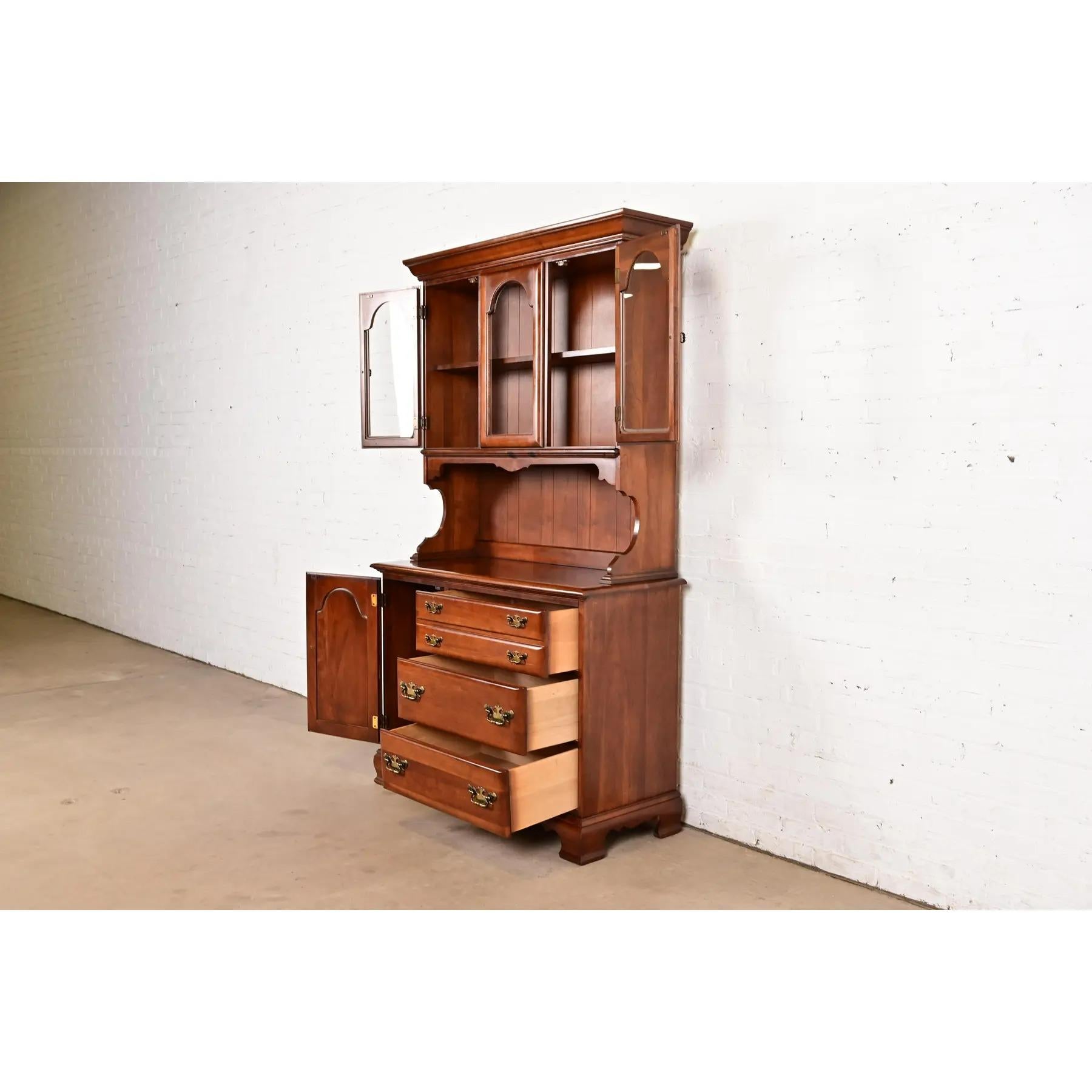 Henkel Harris Style American Colonial Cherry Wood Breakfront Sideboard Buffet For Sale 2