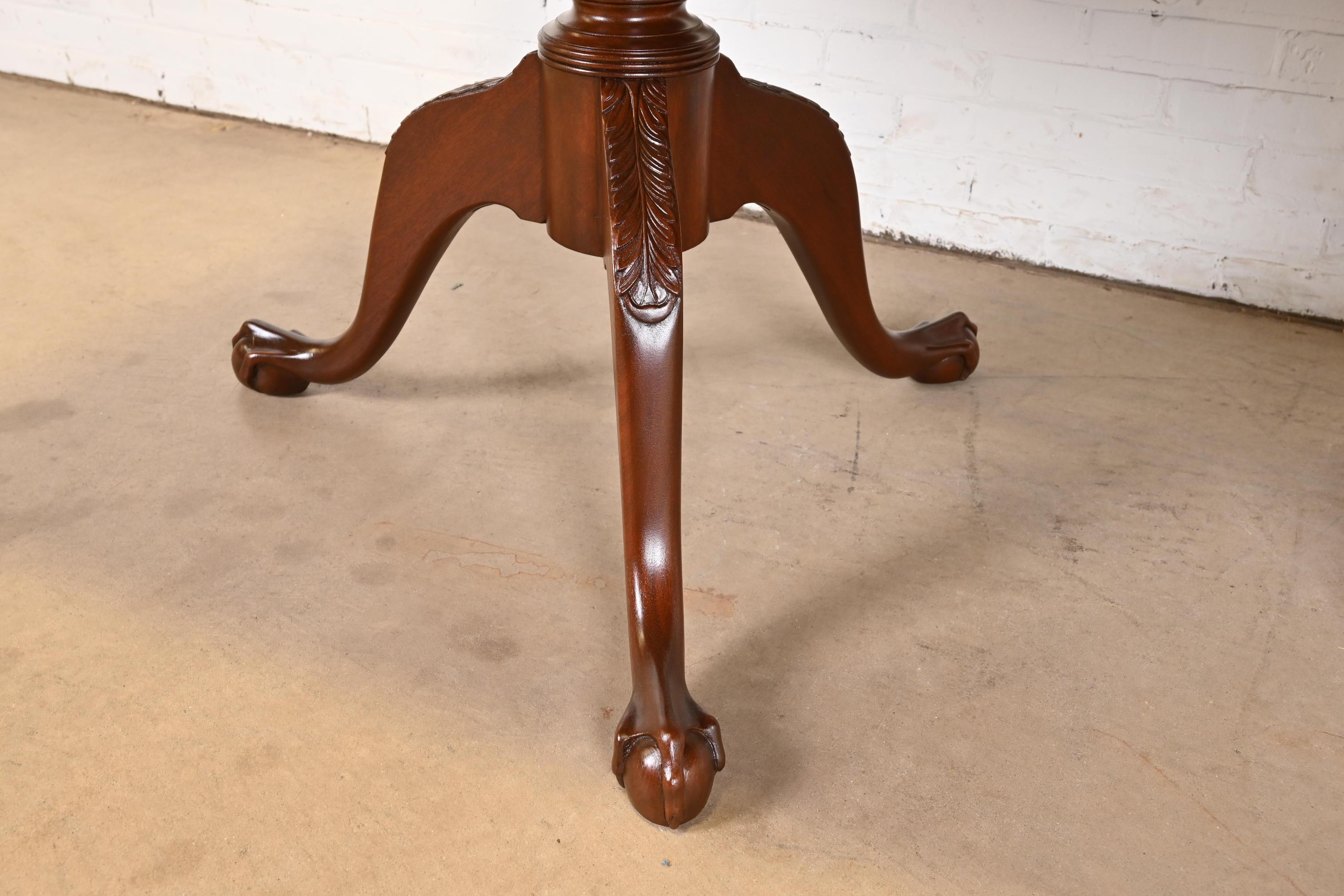 Henkel Harris Style Chippendale Mahogany Double Pedestal Dining Table, Restored For Sale 11