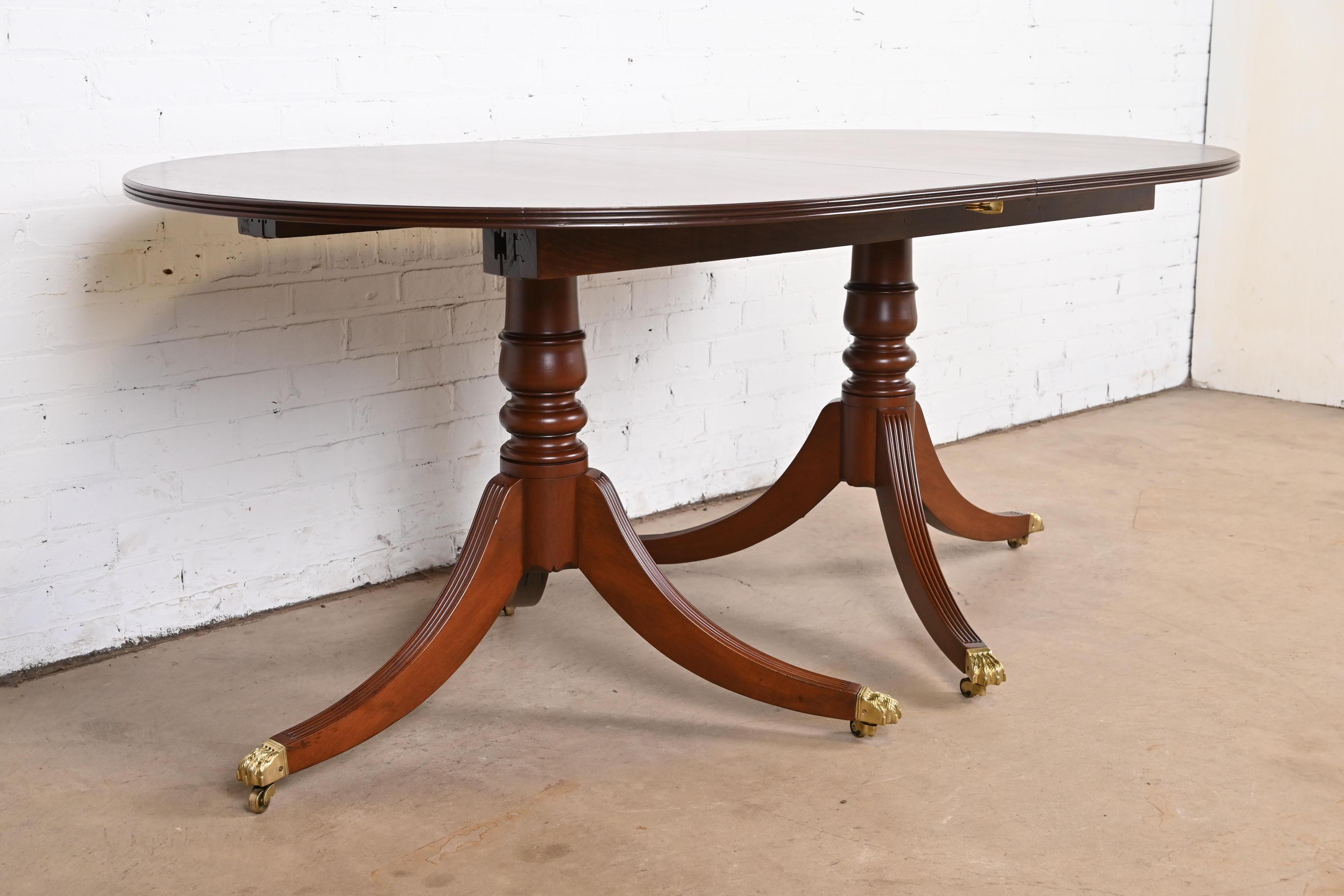 Henkel Harris Style Georgian Mahogany Double Pedestal Dining Table, Refinished 10