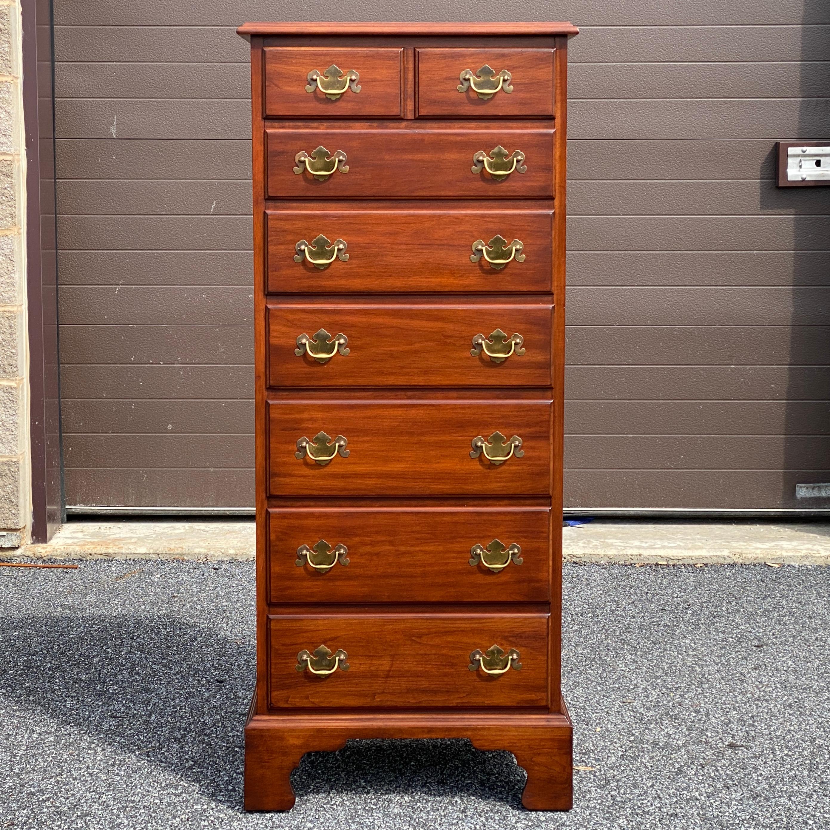 Henkel Harris Virginia Galleries Princess Anne Lingerie Chest in Solid Cherry circa 1974. Seven dovetailed drawers with the top two having the original vintage orange felt drawer bottom inserts and the top drawer also having the original orange felt