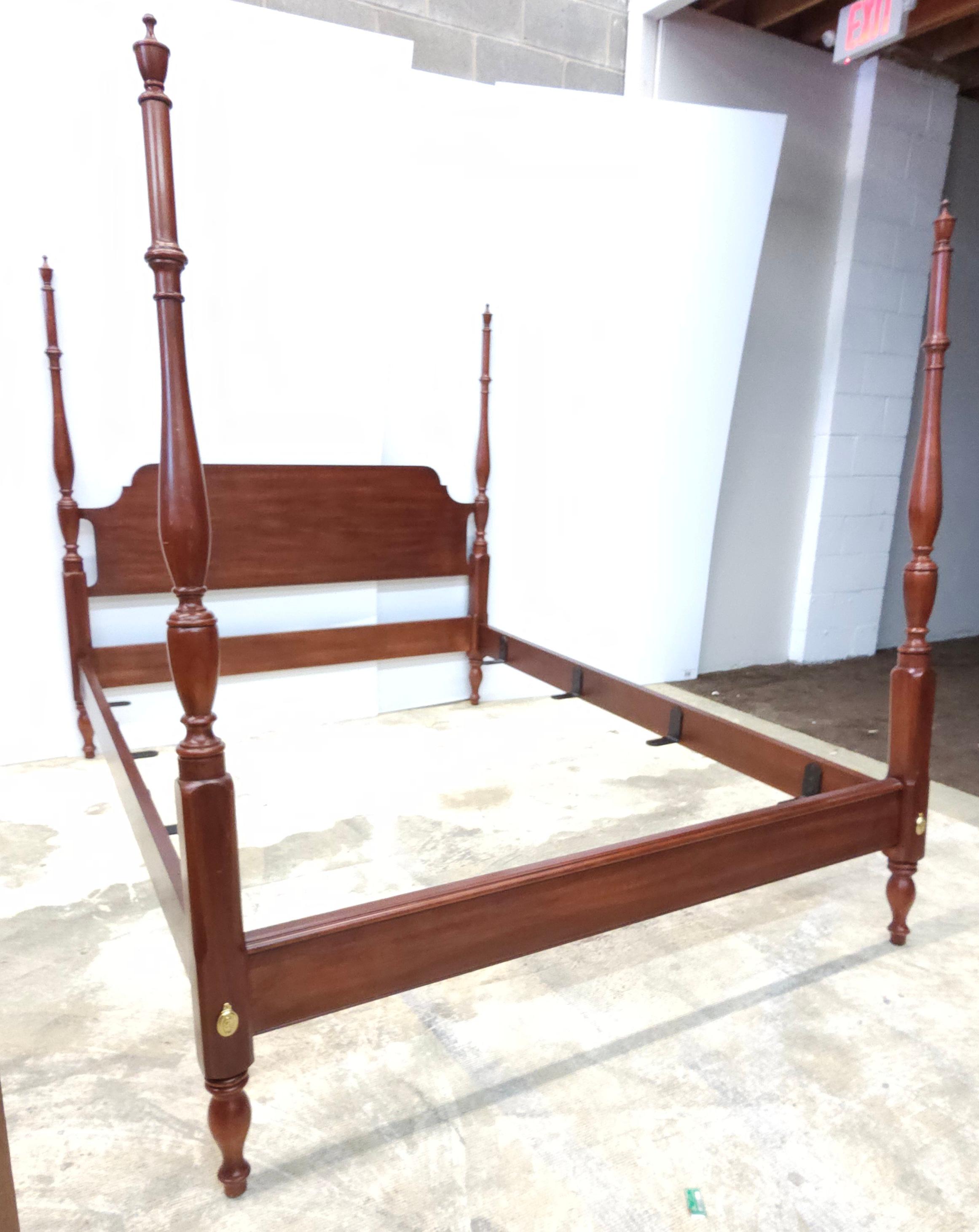 Henkel Harris Wild Black Cherry Semi Poster Queen Size Bed For Sale 7