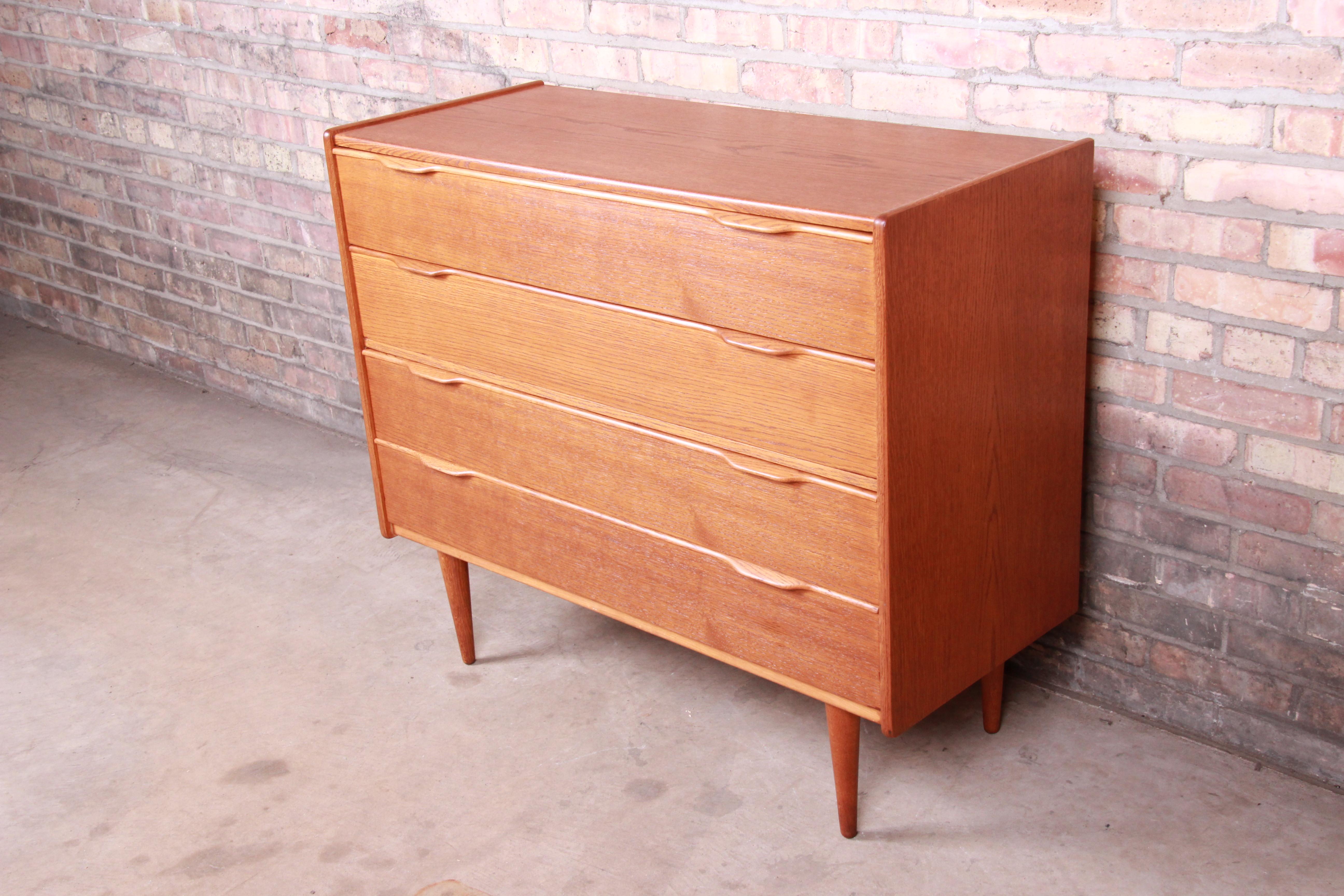 Henning Jørgensen for Fredericia Danish Modern Teak Chest of Drawers, 1960s In Good Condition In South Bend, IN