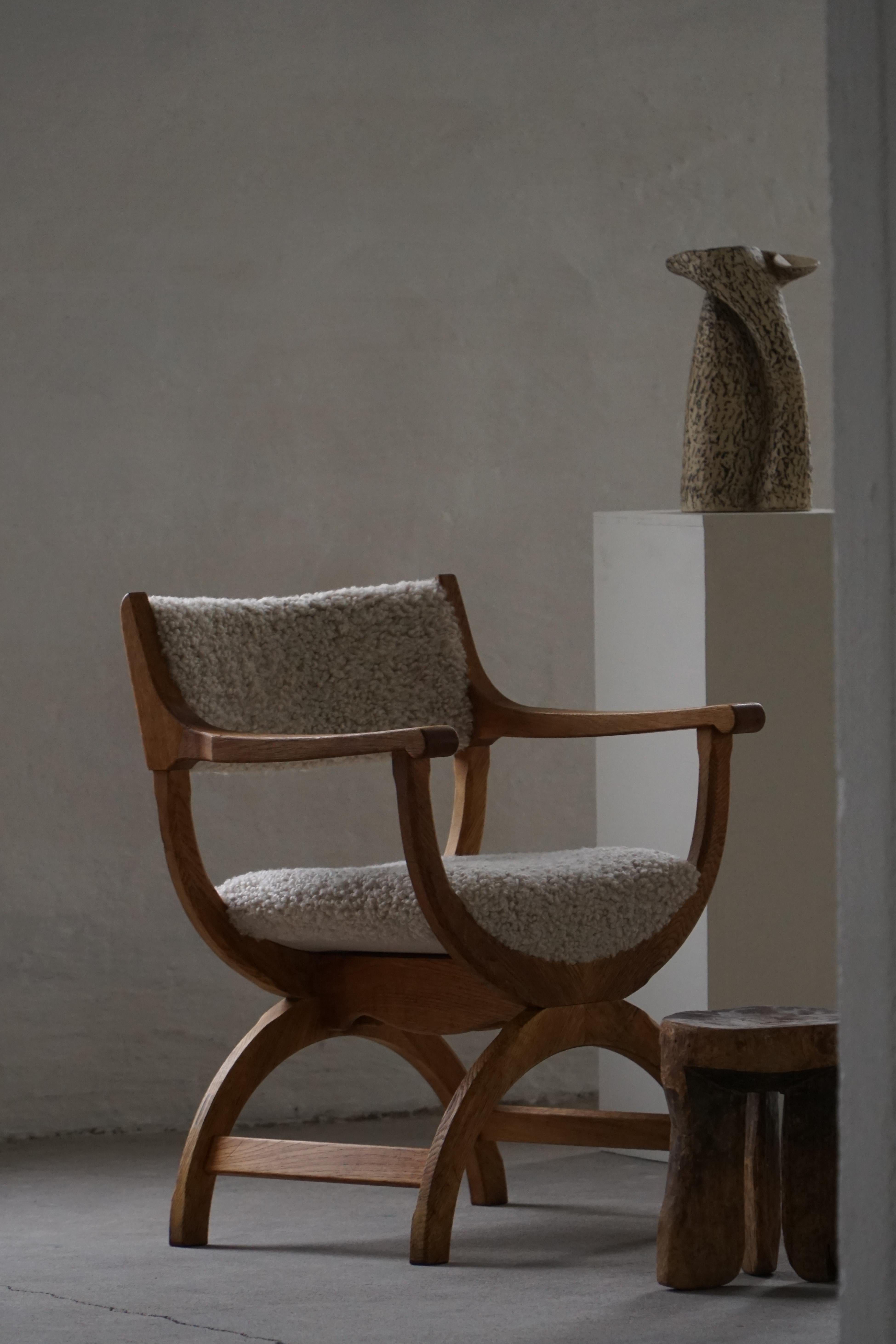 Henning Kjærnulf, Poltrona in Oak e lana d'agnello, modello 