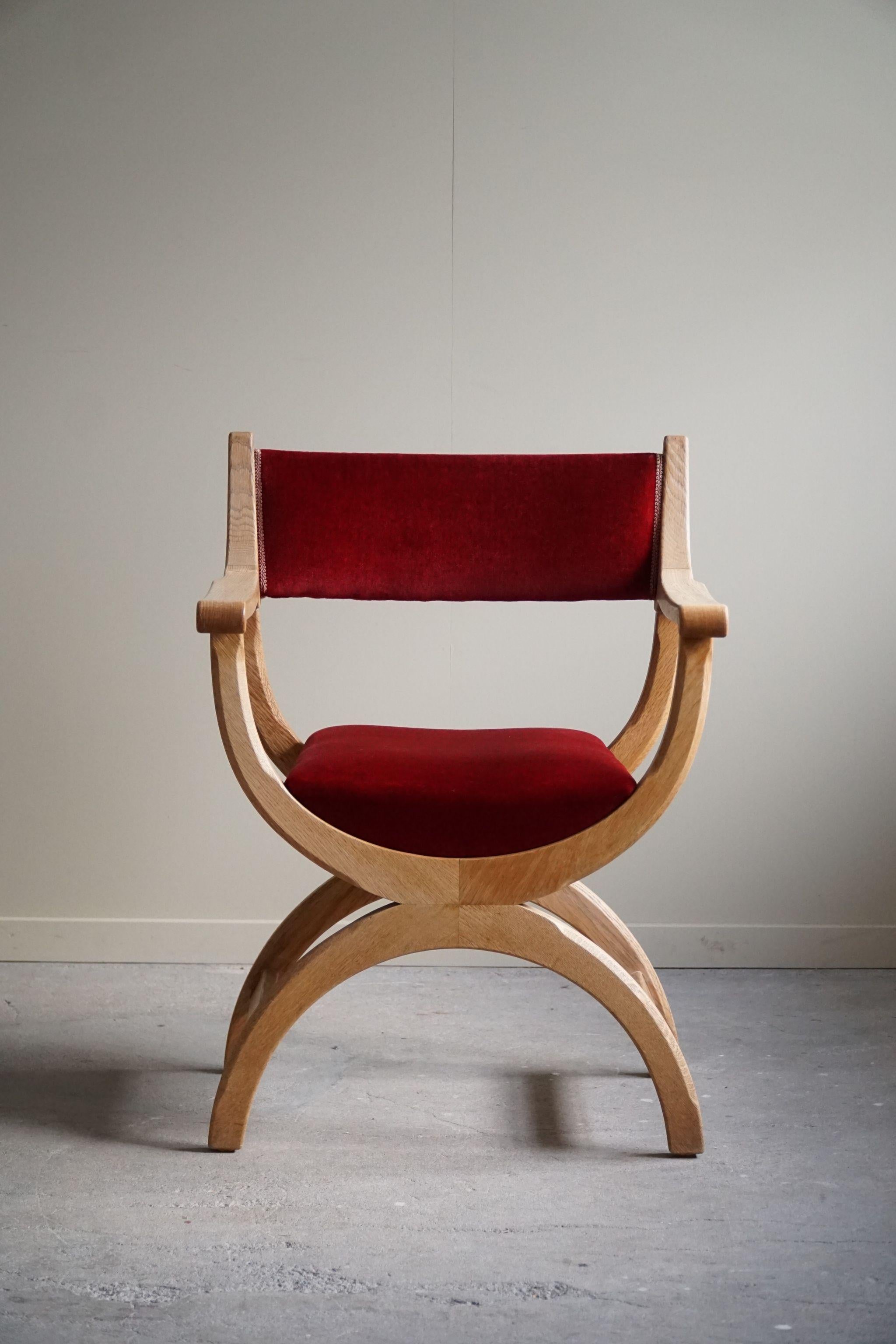 Chêne Henning Kjærnulf, fauteuil en Oak et velours, modèle 