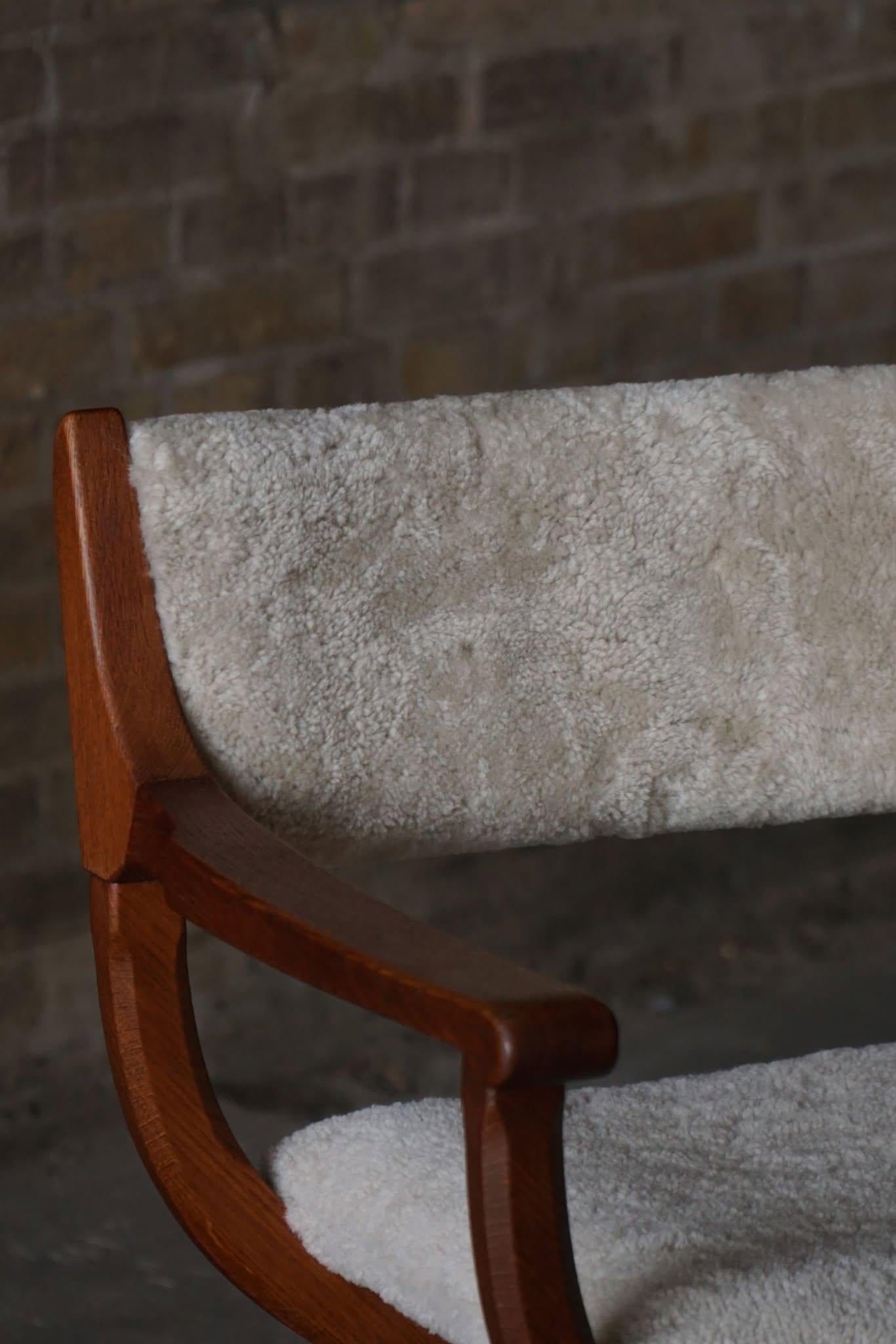 Henning Kjærnulf, fauteuils en Oak et laine d'agneau, Model No. en vente 2