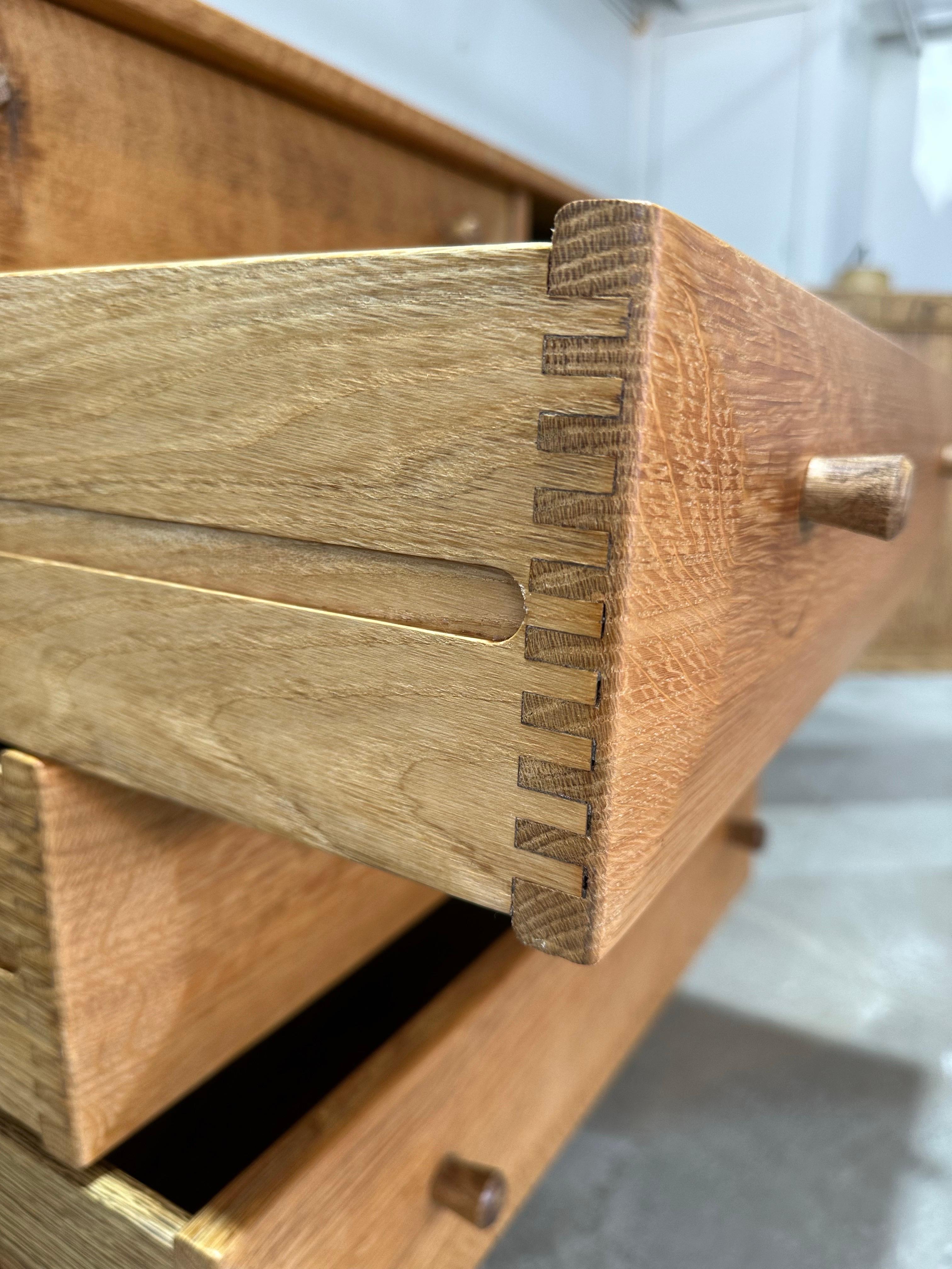 Henning Kjaernulf attrib. Mid Century Danish Oak Carved Brutalist Credenza in vendita 9