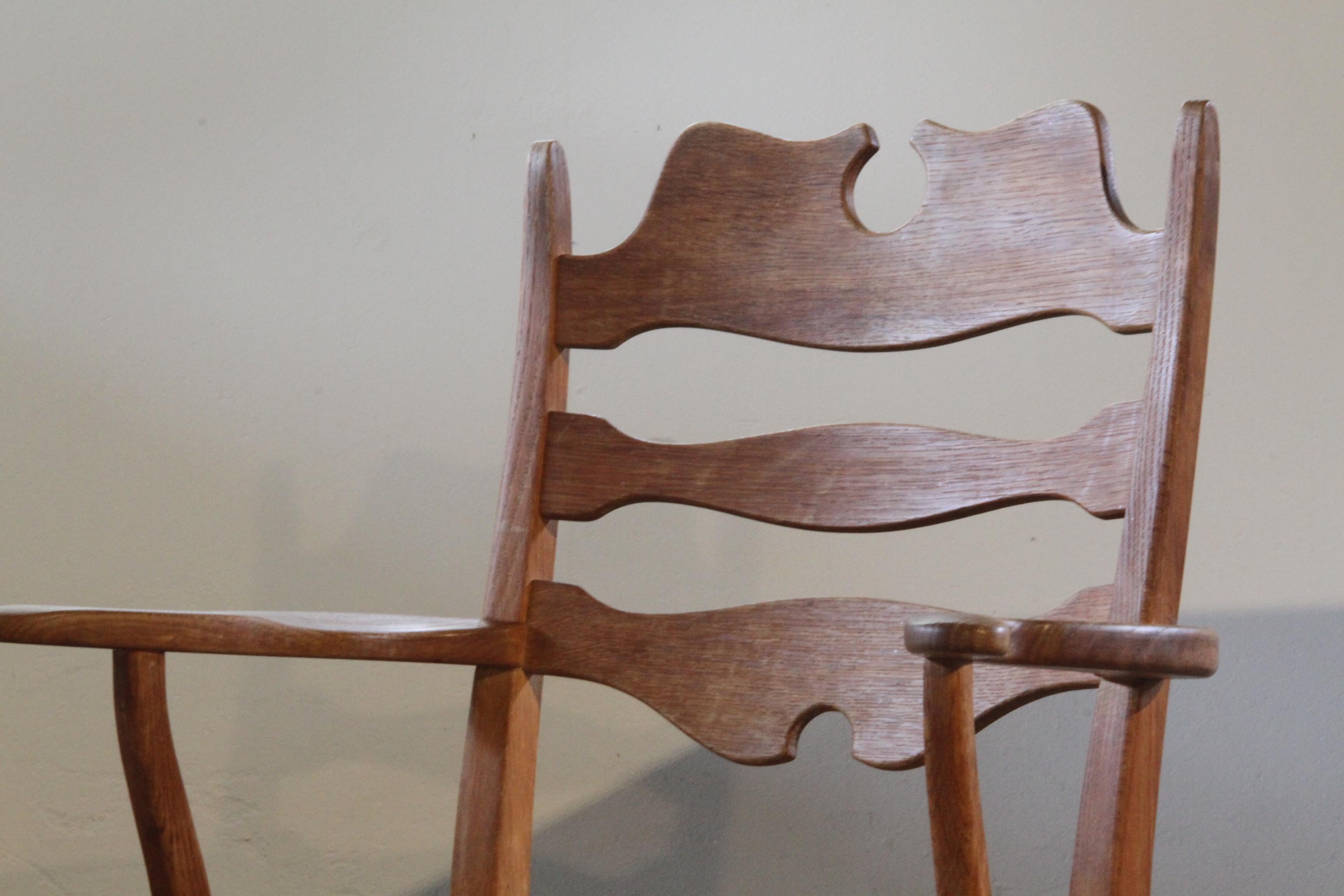 Sillones Brutalistas Henning Kjaernulf de Roble con pegatina original en venta 3